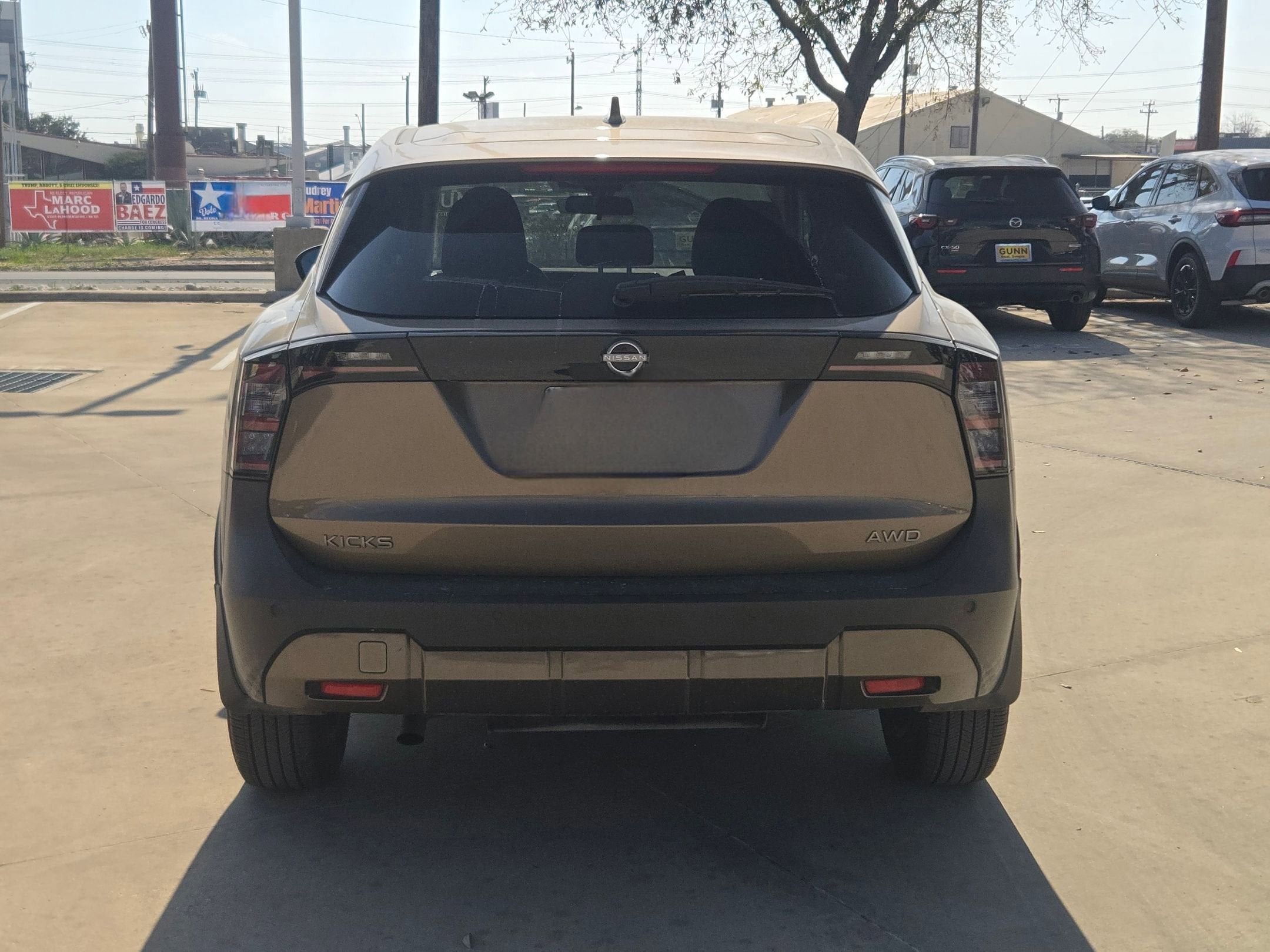 2025 Nissan Kicks SV