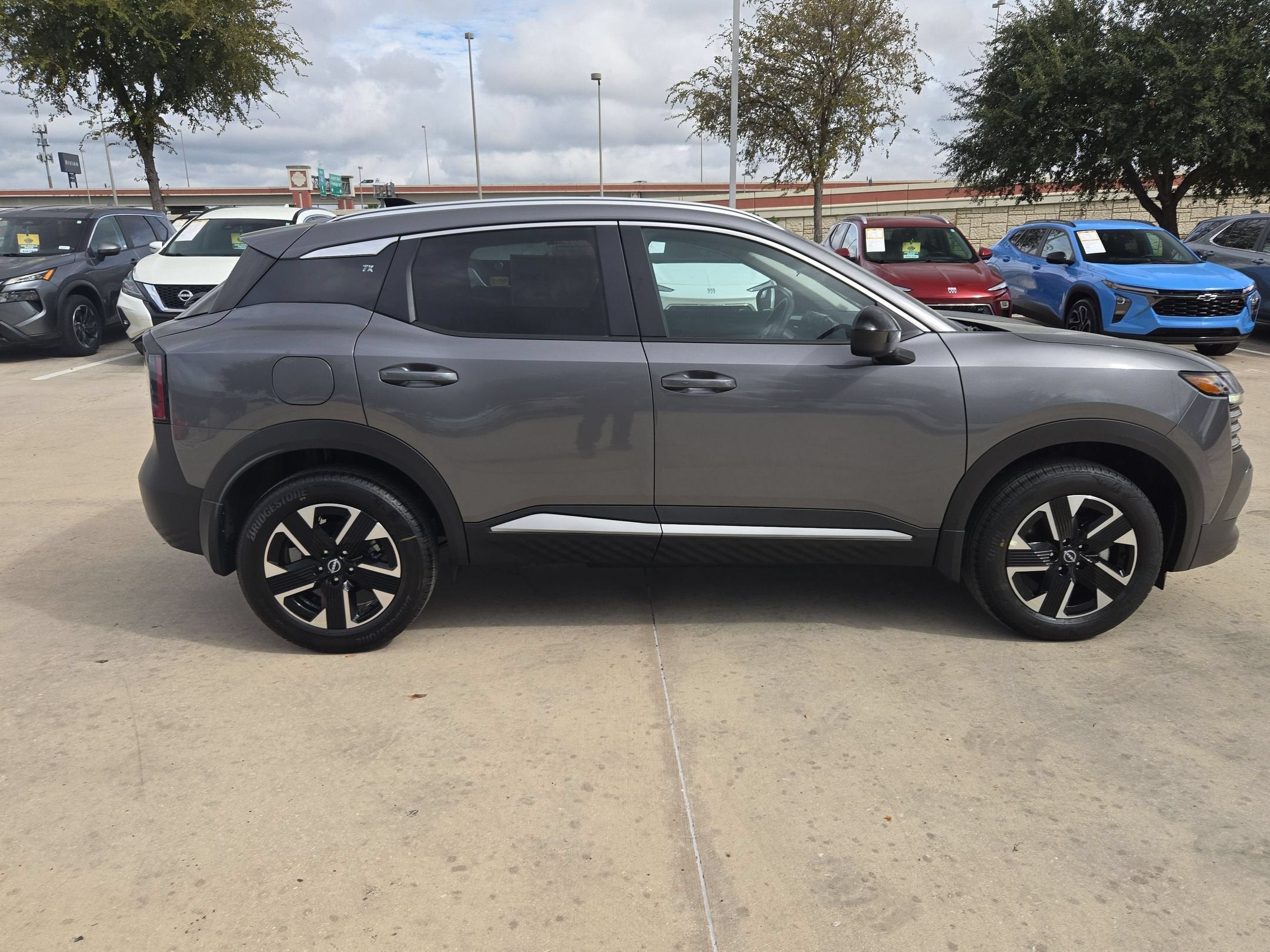 2027 Nissan Kicks SV