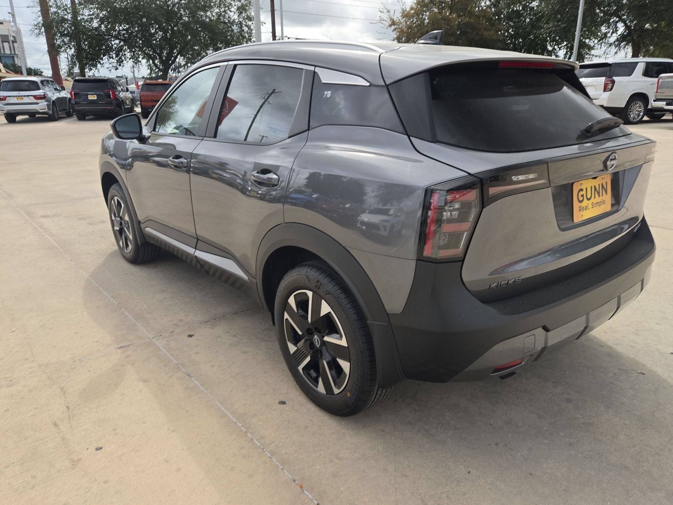 2027 Nissan Kicks SV
