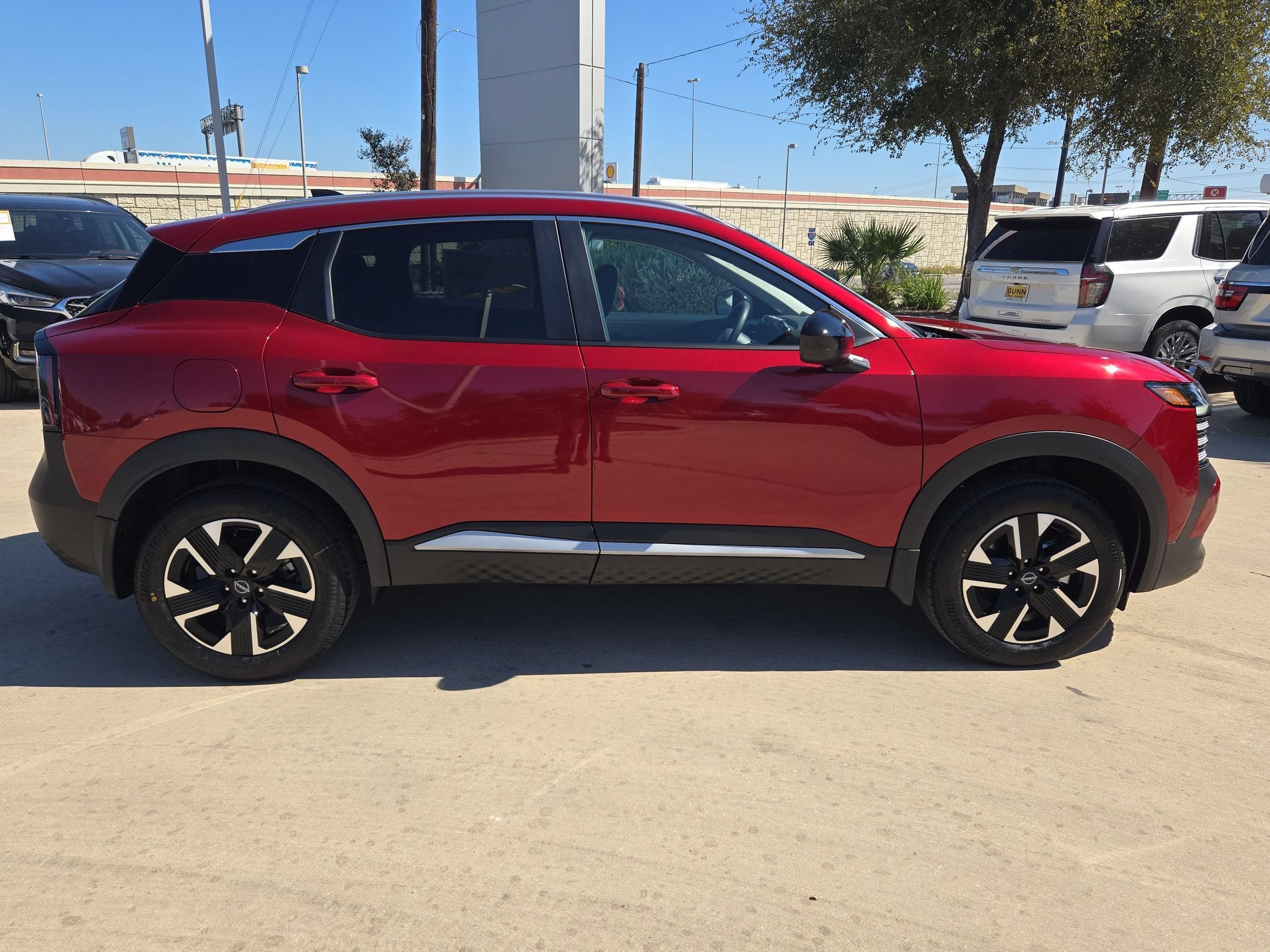 2027 Nissan Kicks SV