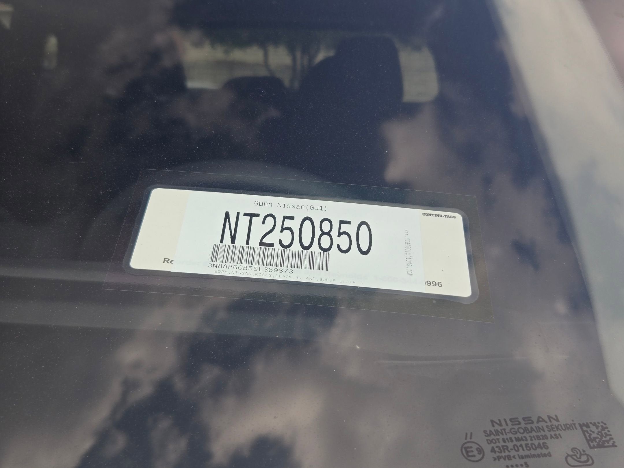 2025 Nissan Kicks SV