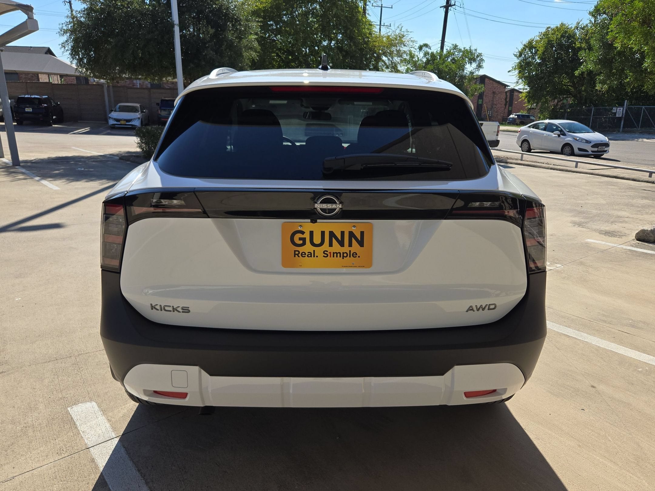 2027 Nissan Kicks SV