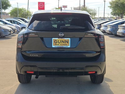 2025 Nissan Kicks SV