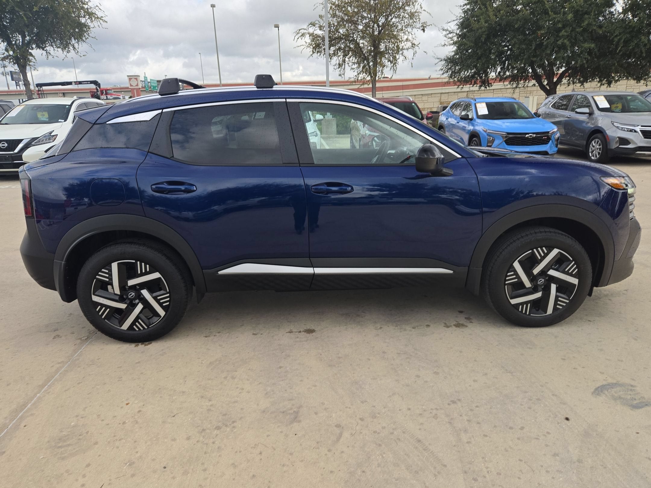 2027 Nissan Kicks SV