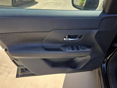 2027 Nissan Kicks SV