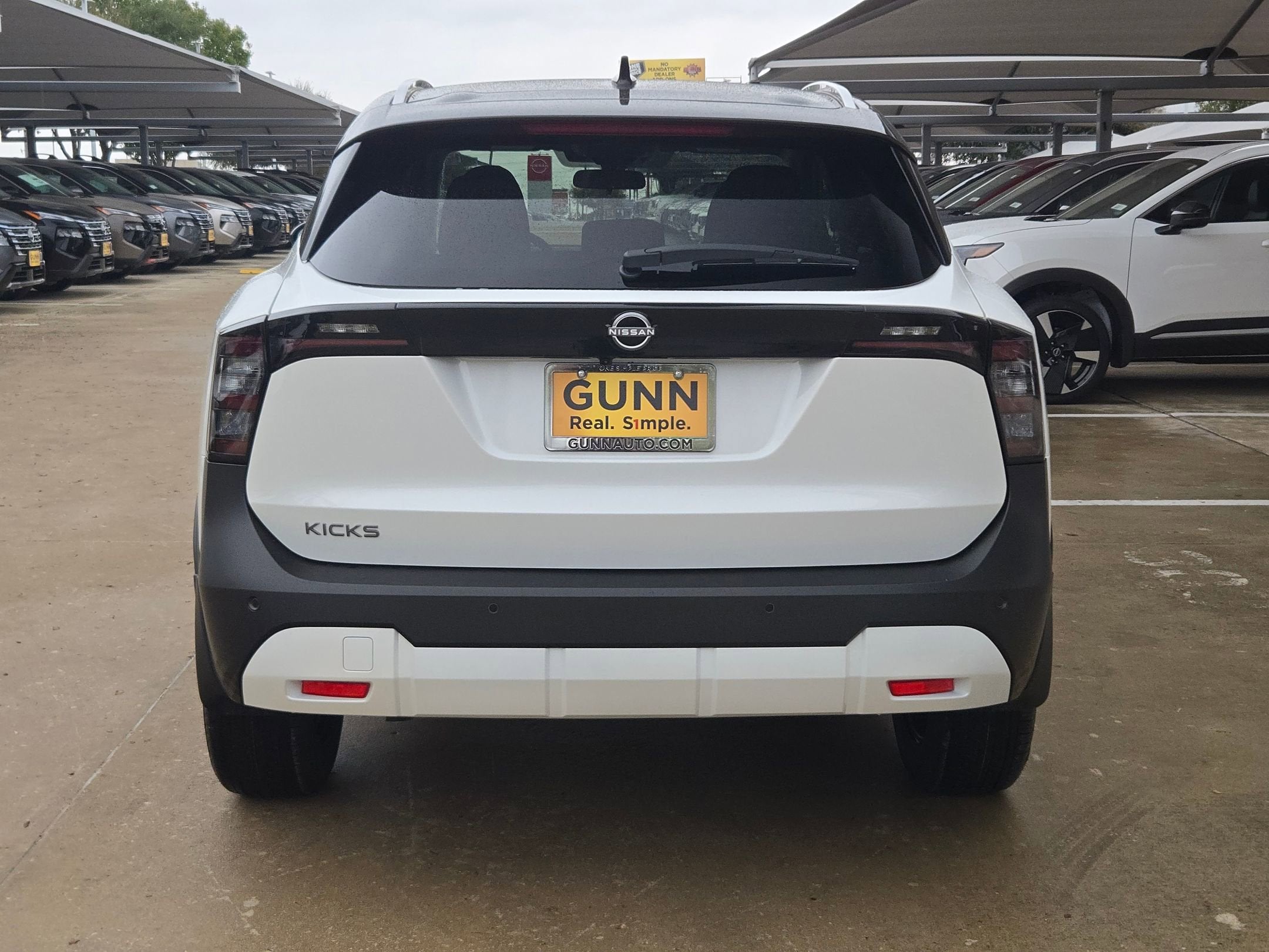 2026 Nissan Kicks SV