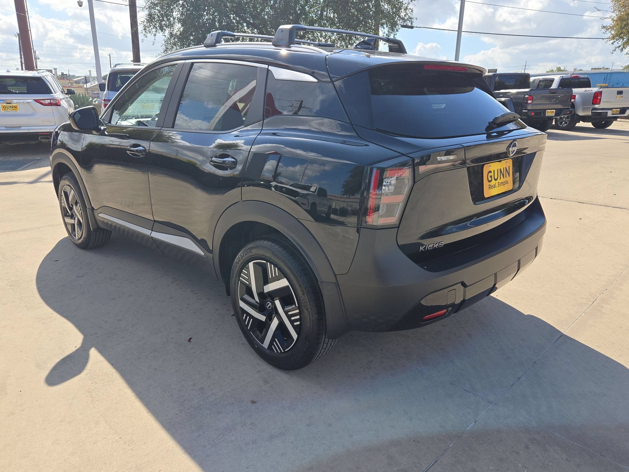 2027 Nissan Kicks SV