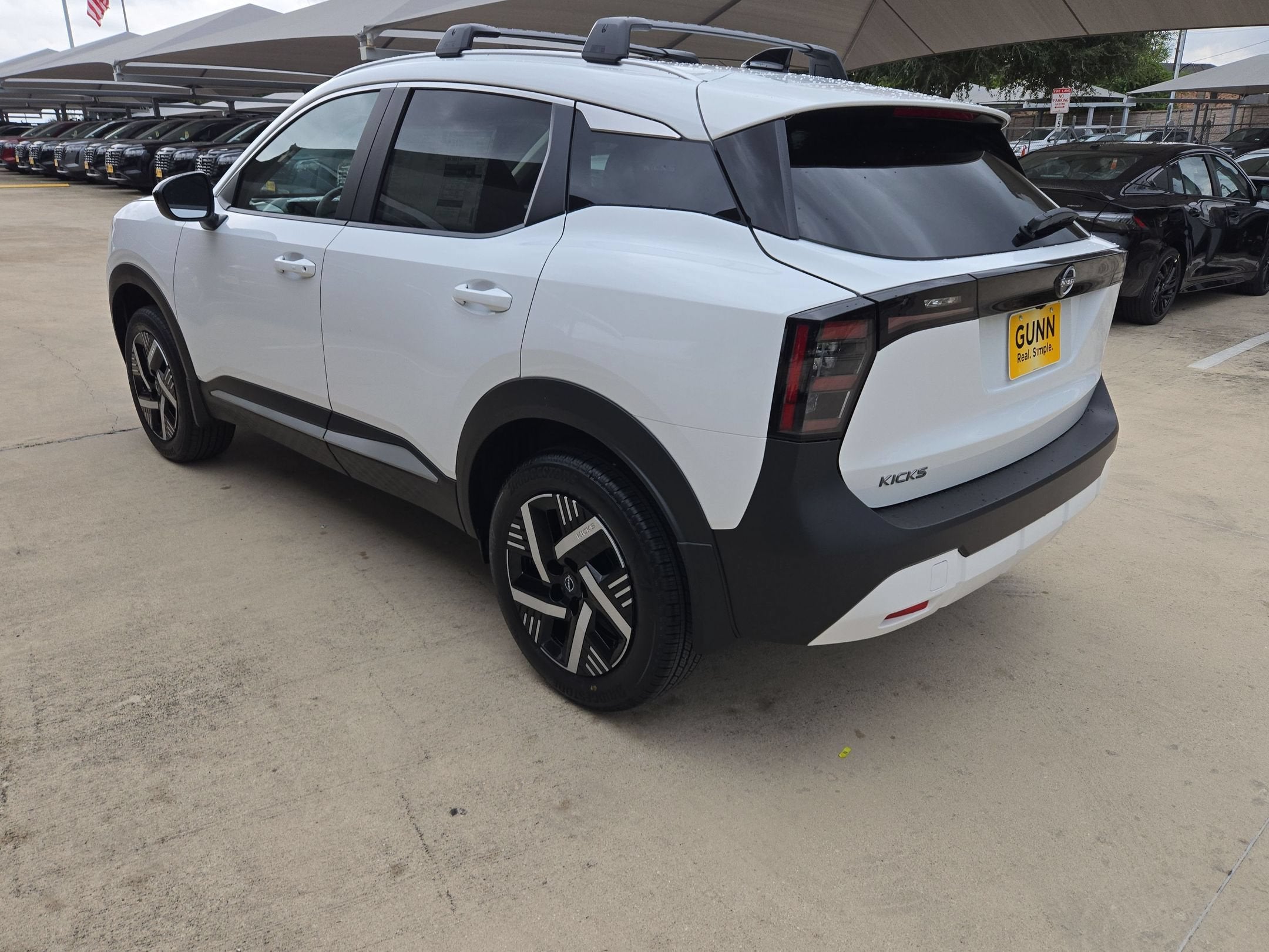2027 Nissan Kicks SV