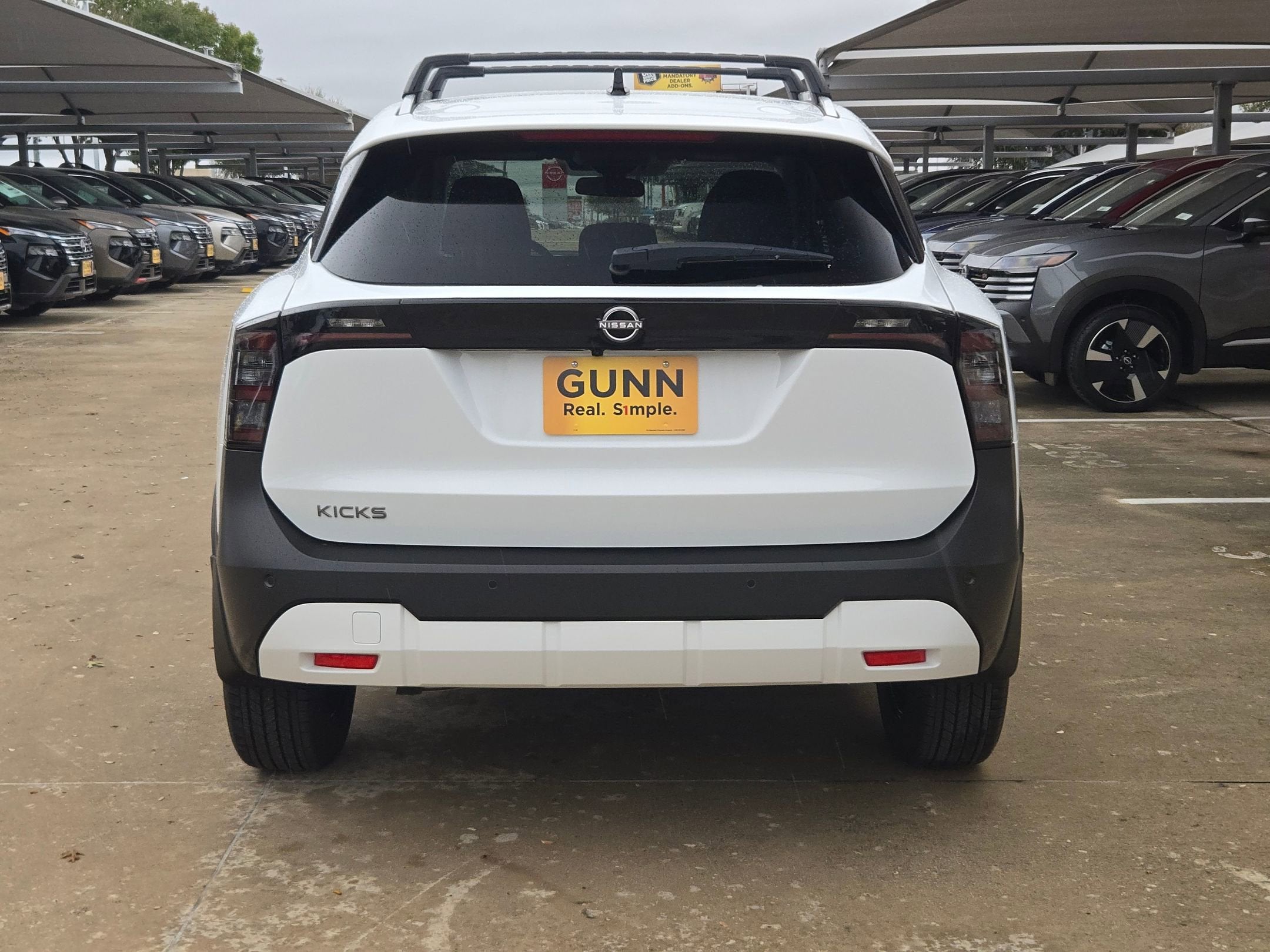 2026 Nissan Kicks SV