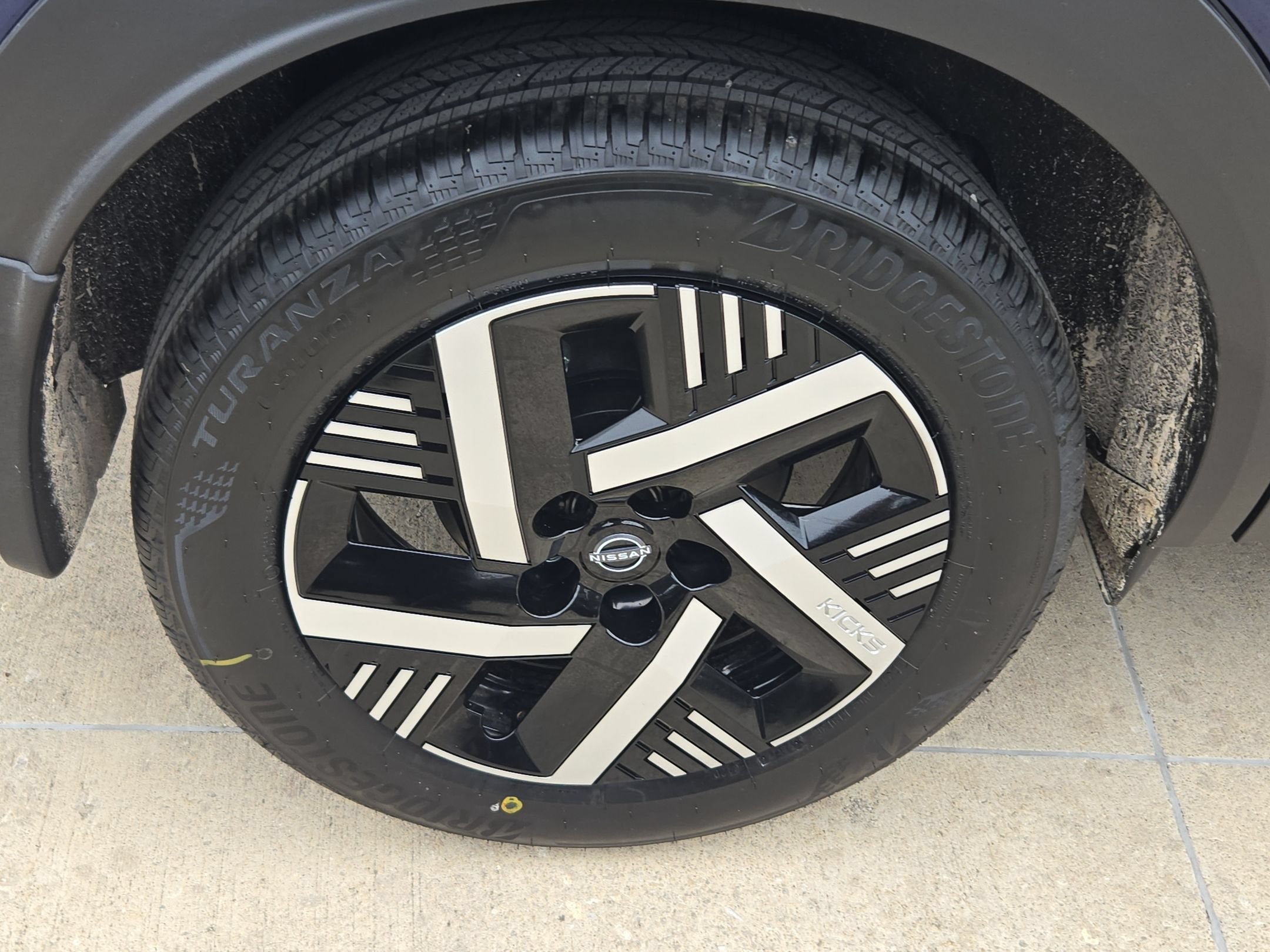 2027 Nissan Kicks SV