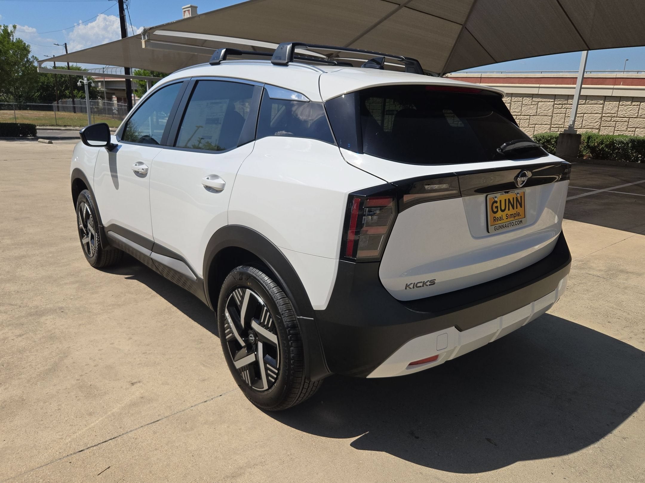 2027 Nissan Kicks SV