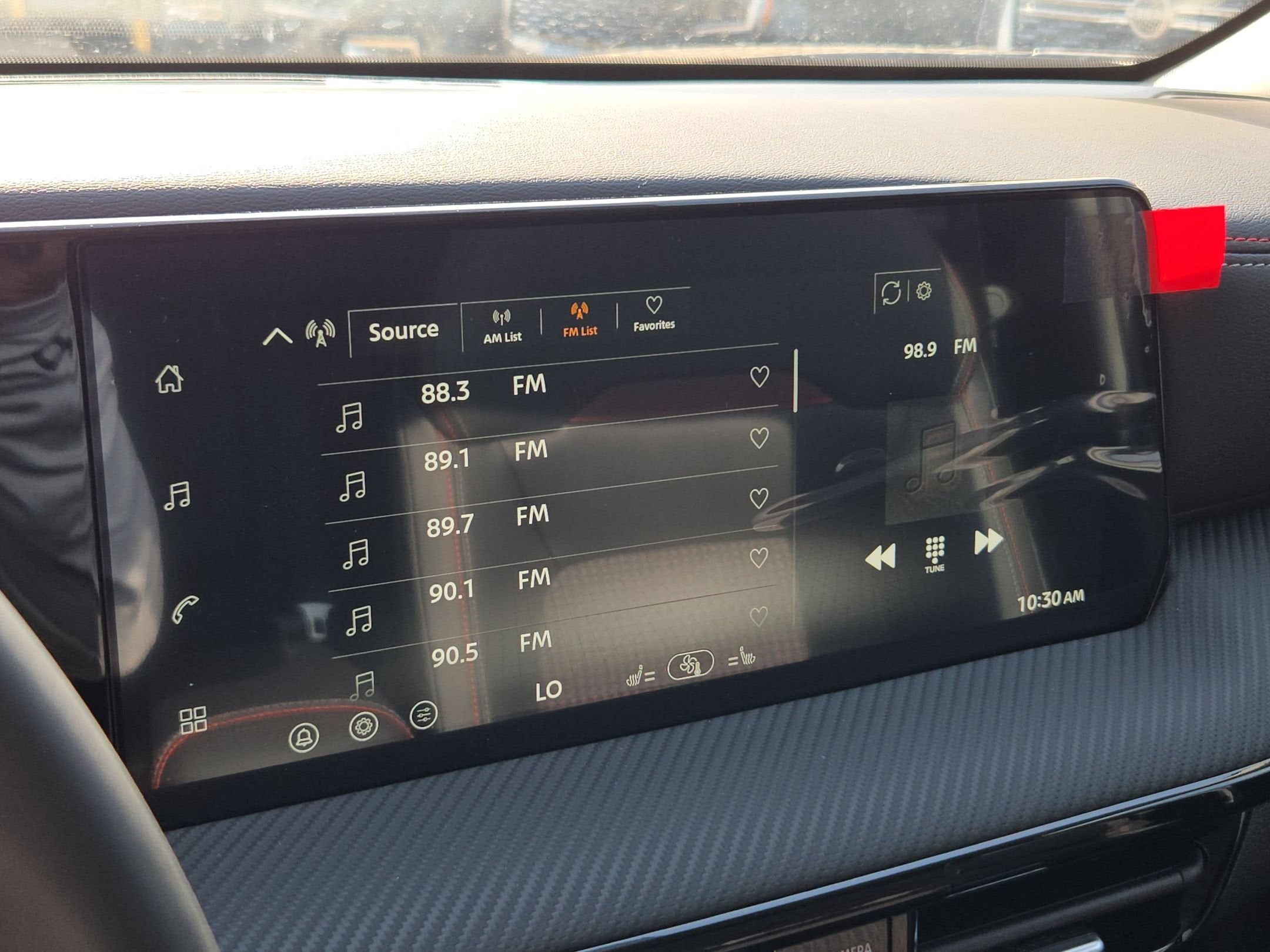 2027 Nissan Kicks SR