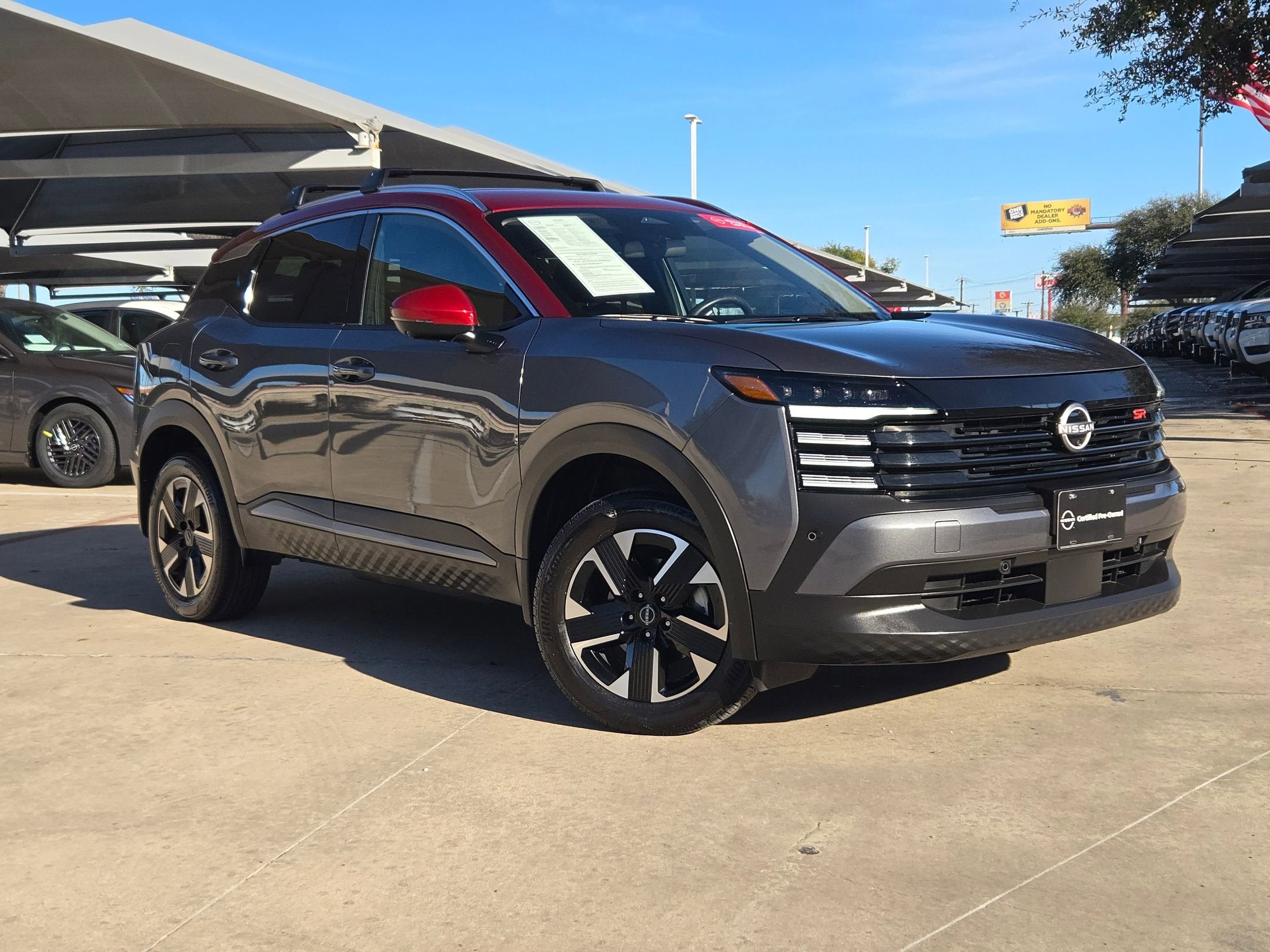 2025 Nissan Kicks SR