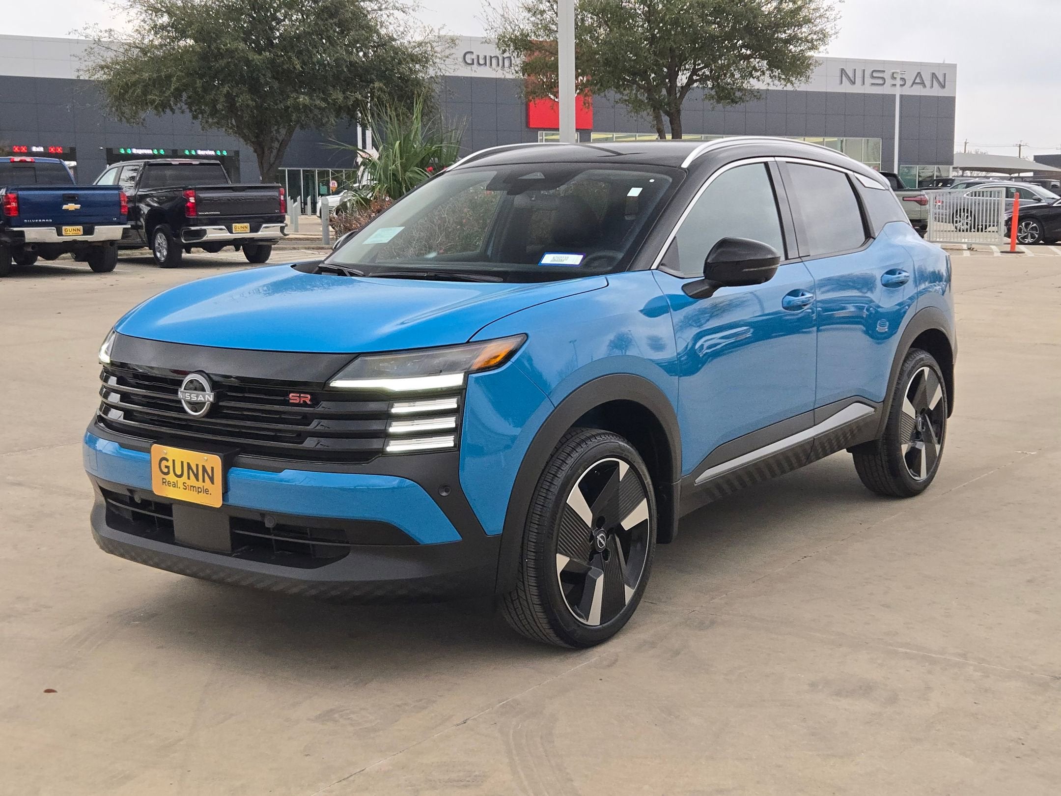 2026 Nissan Kicks SR