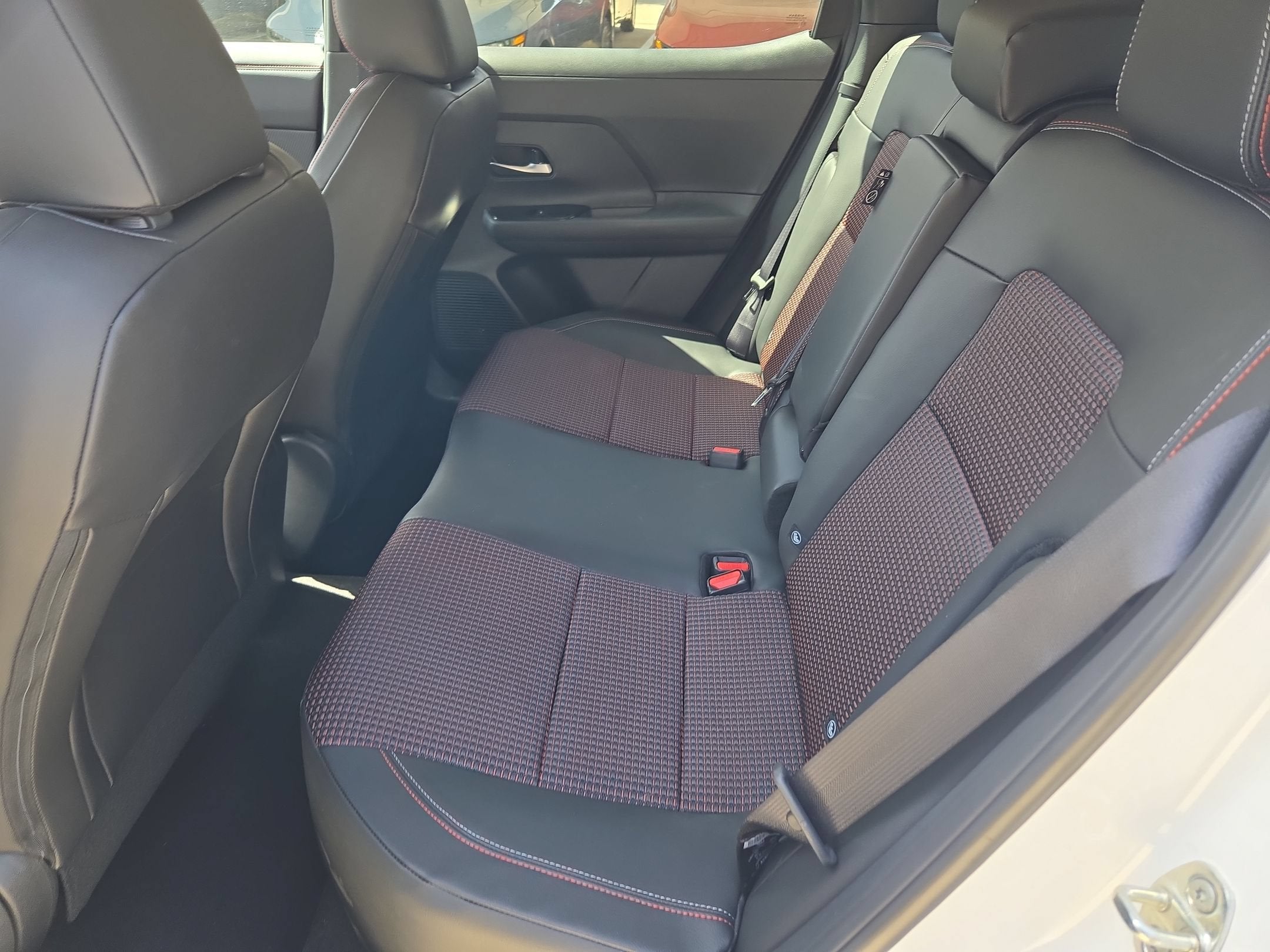 2027 Nissan Kicks SR