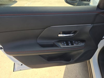 2027 Nissan Kicks SR