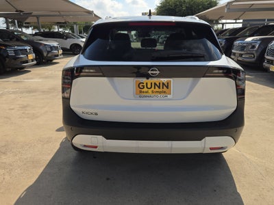 2027 Nissan Kicks SR