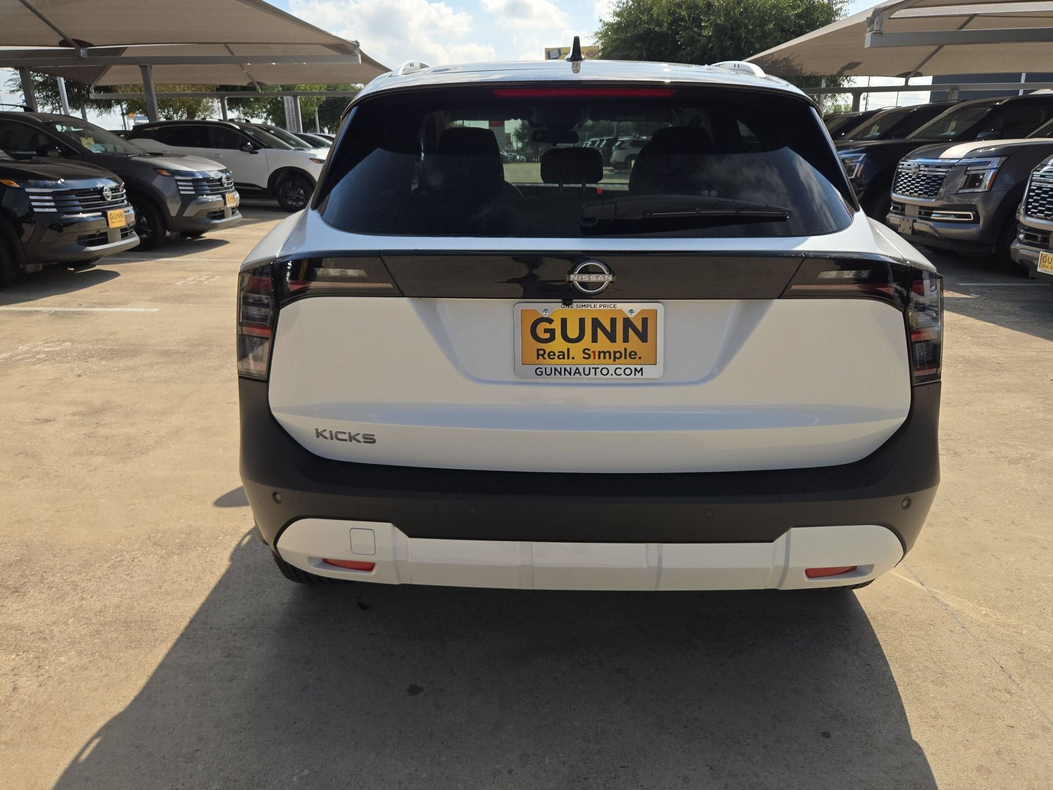 2027 Nissan Kicks SR