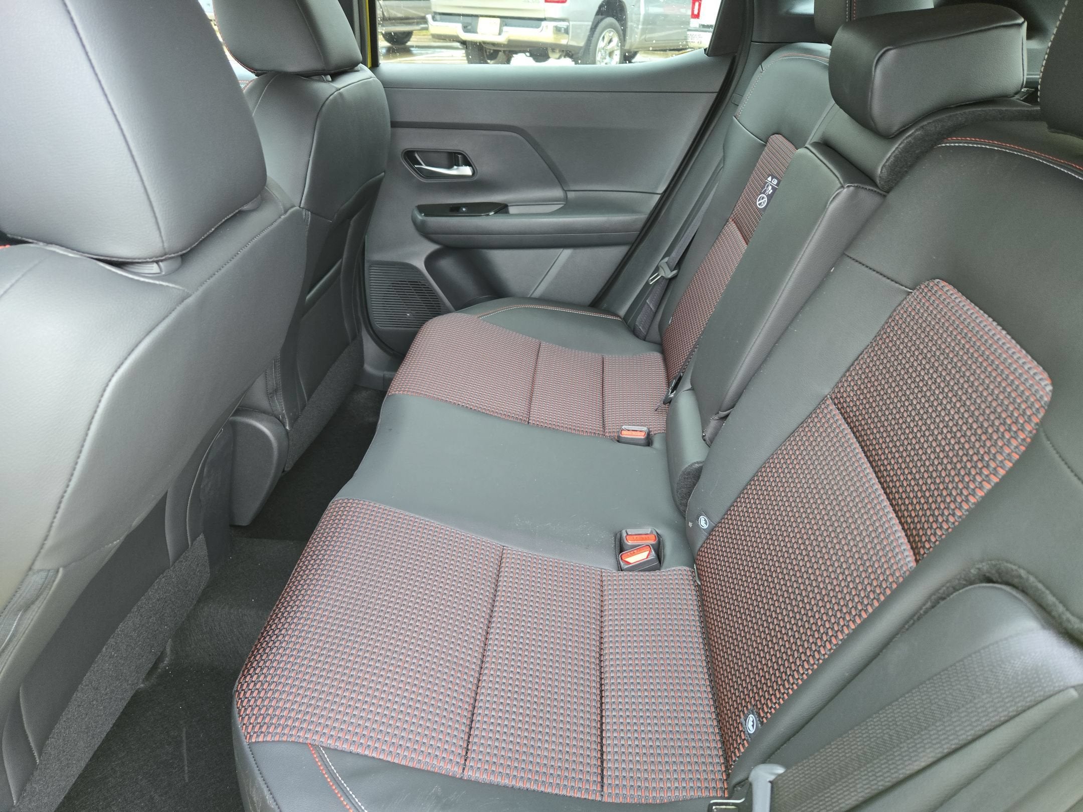 2027 Nissan Kicks SR
