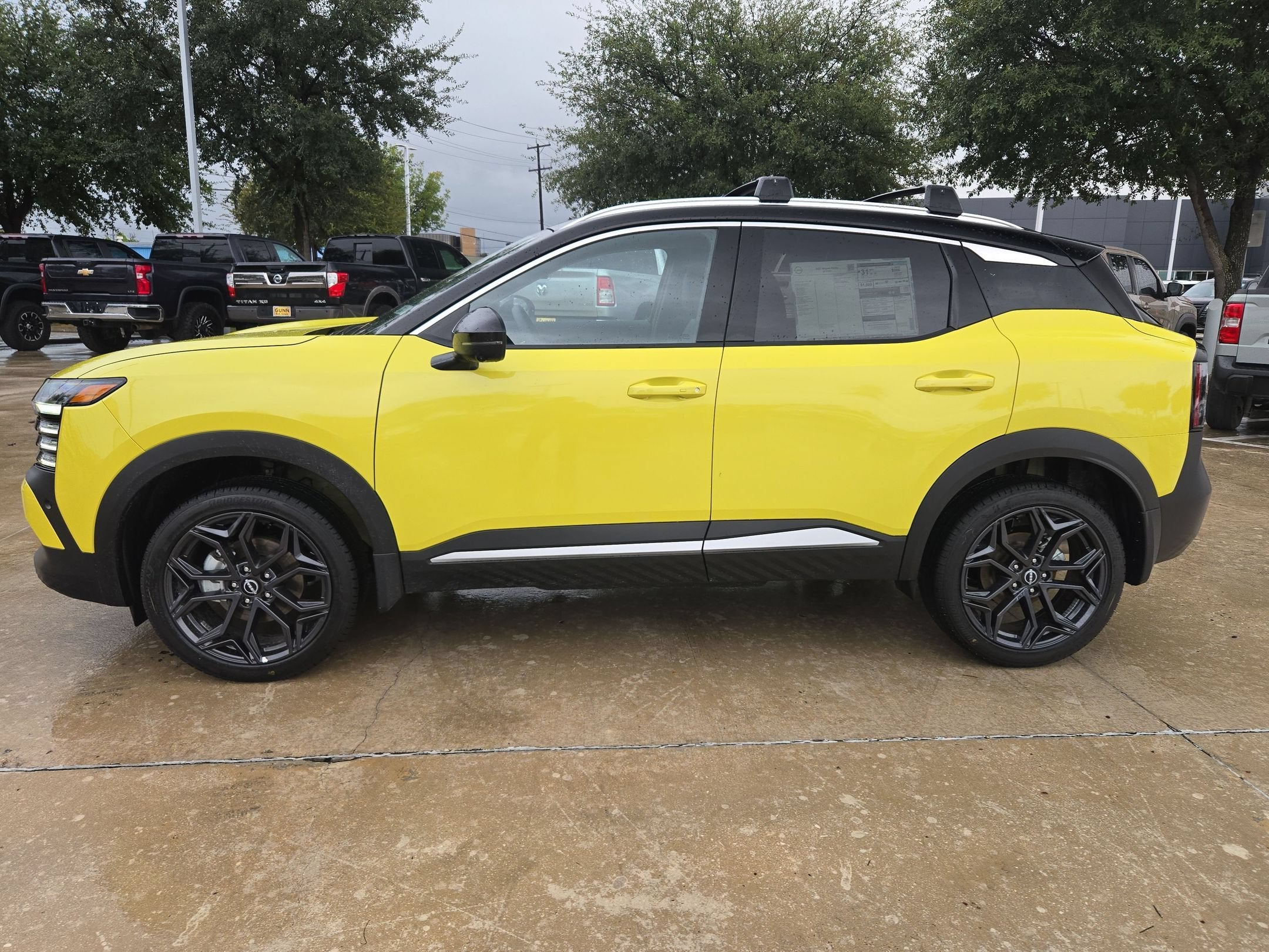2027 Nissan Kicks SR