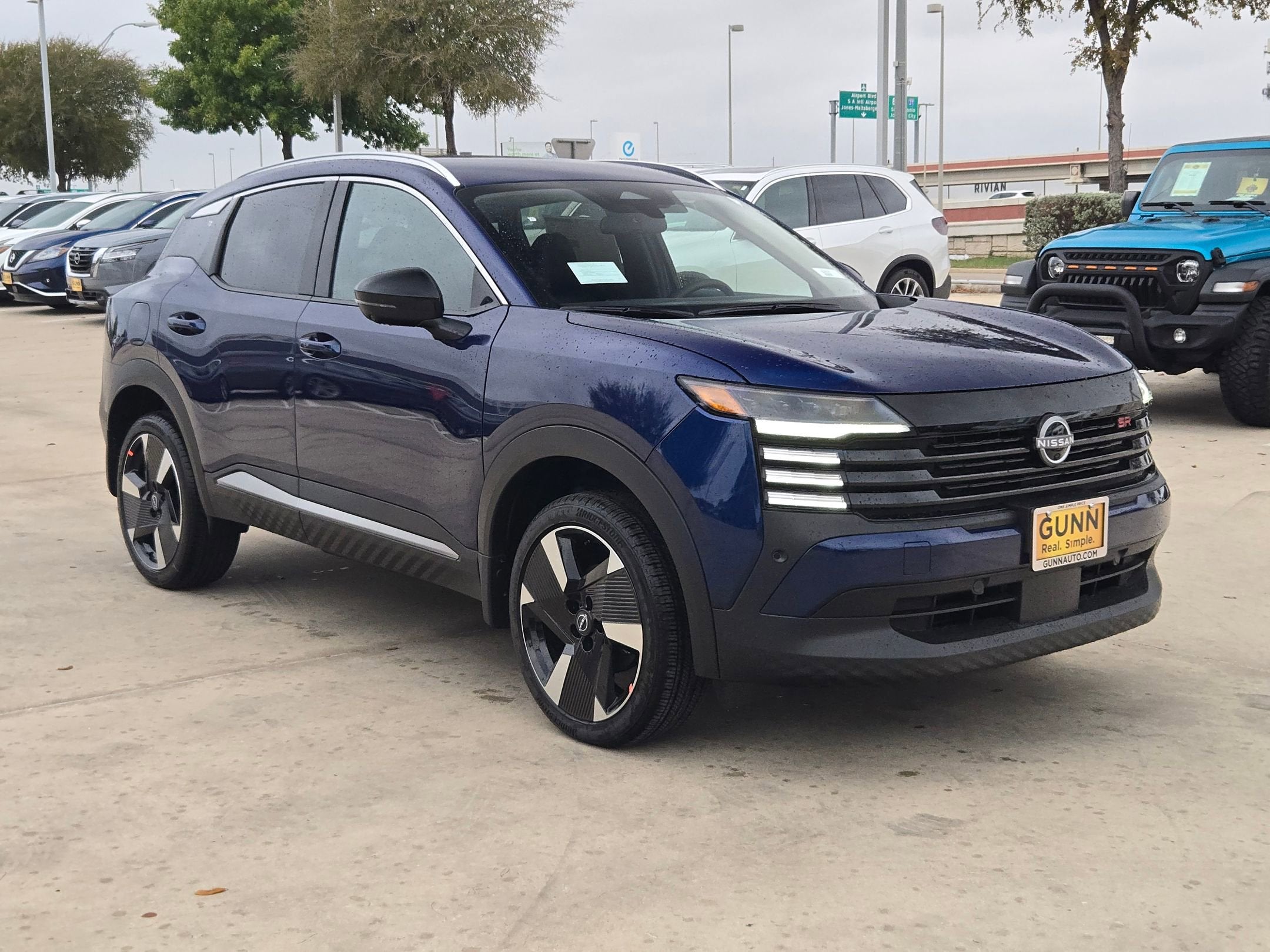 2026 Nissan Kicks SR