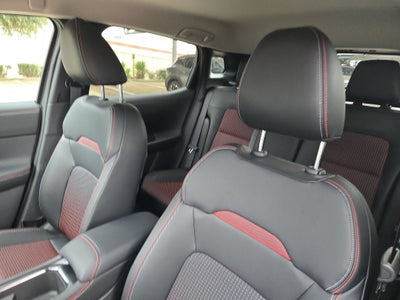 2027 Nissan Kicks SR