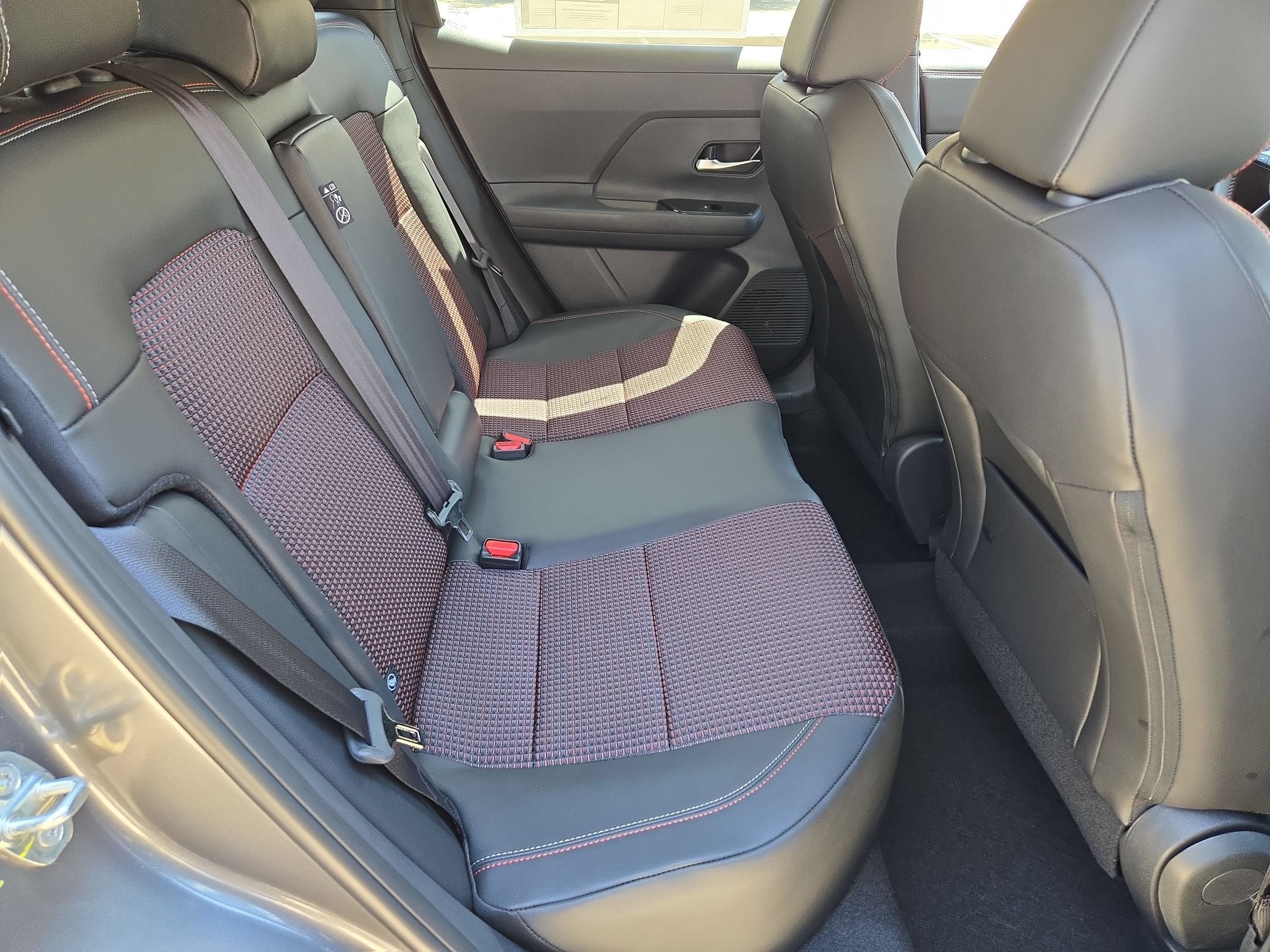 2027 Nissan Kicks SR