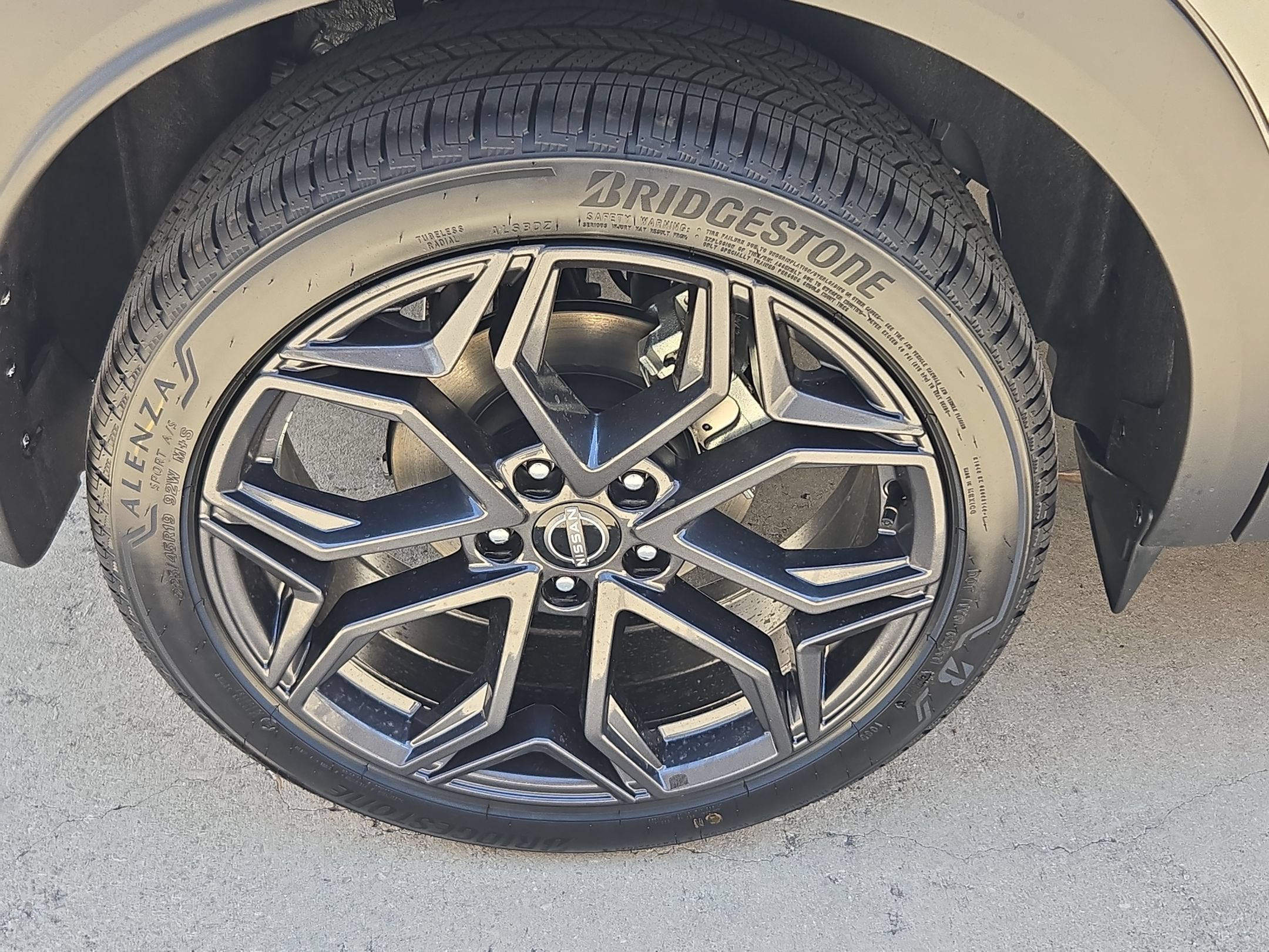 2027 Nissan Kicks SR