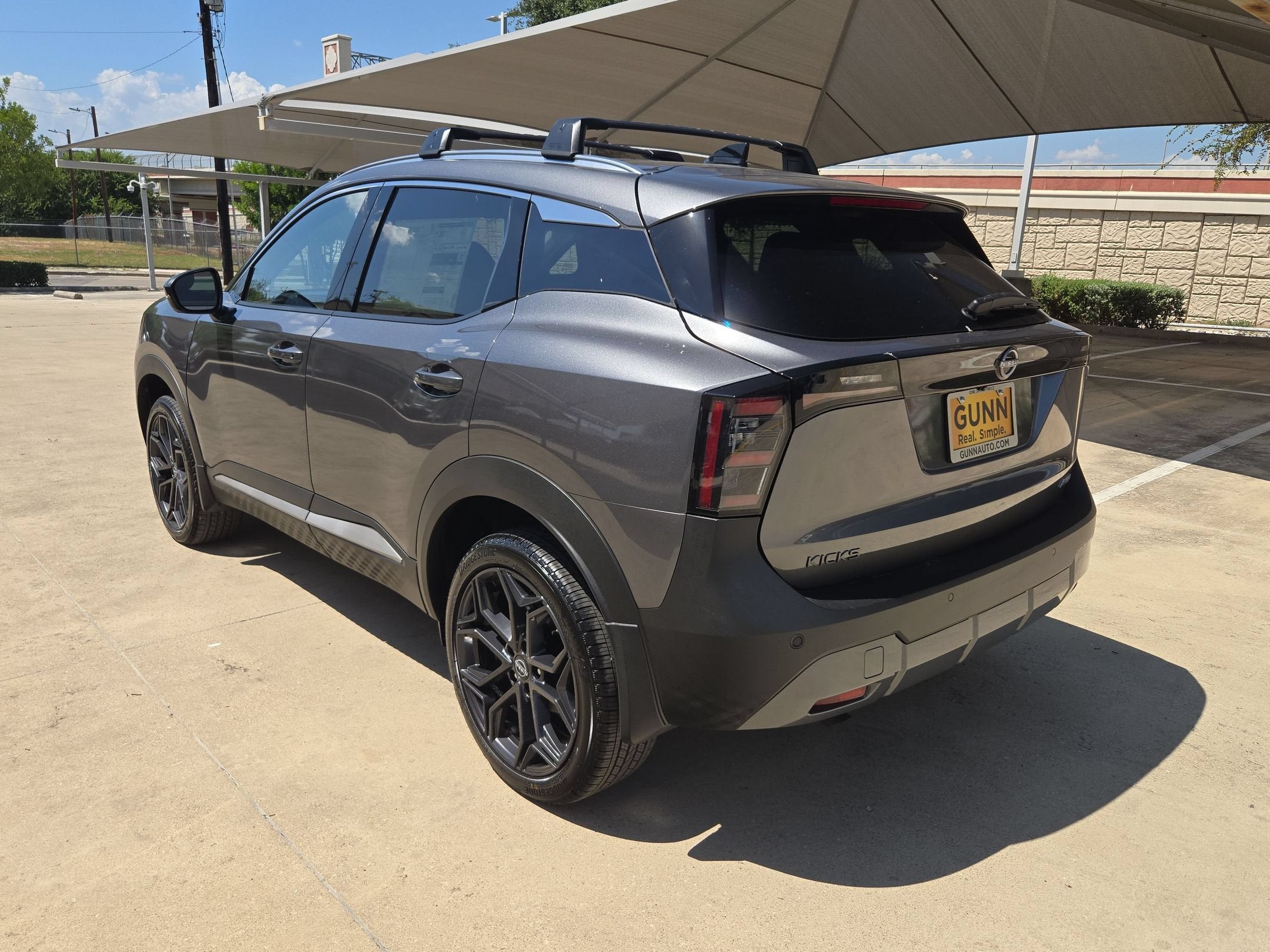 2027 Nissan Kicks SR