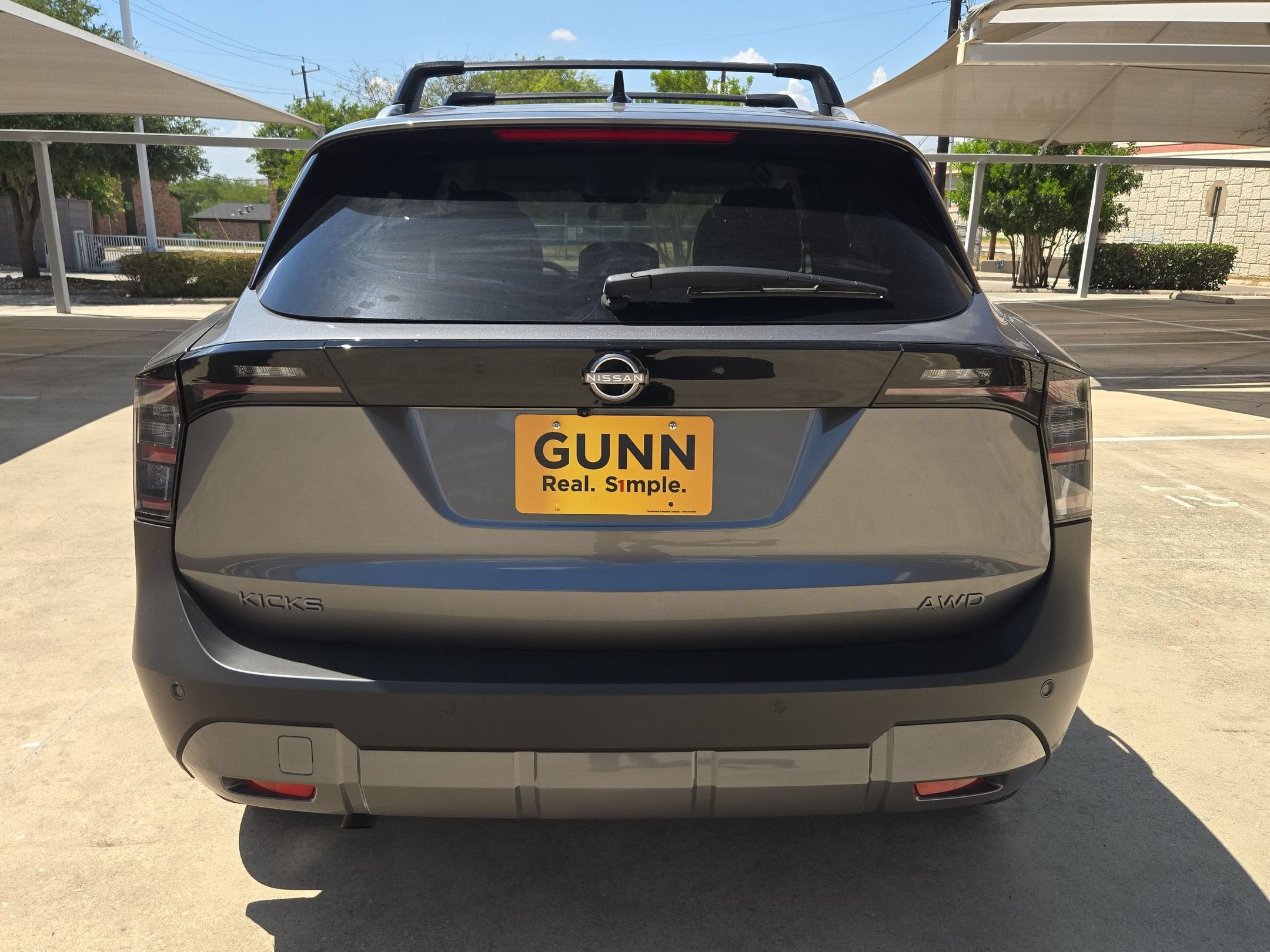 2027 Nissan Kicks SR