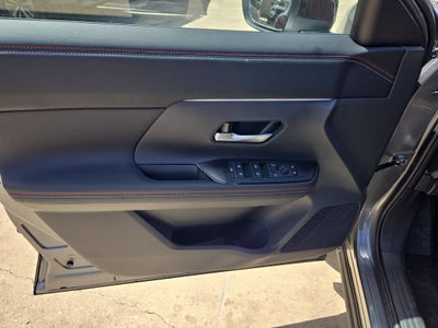 2027 Nissan Kicks SR