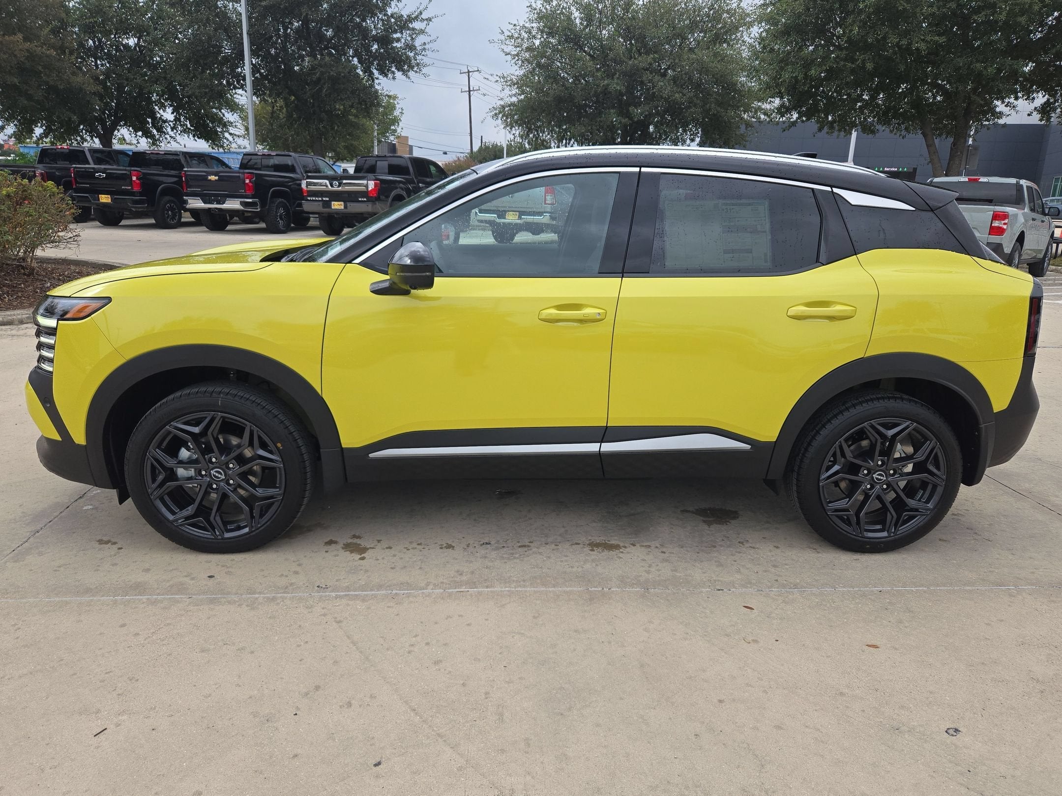 2027 Nissan Kicks SR