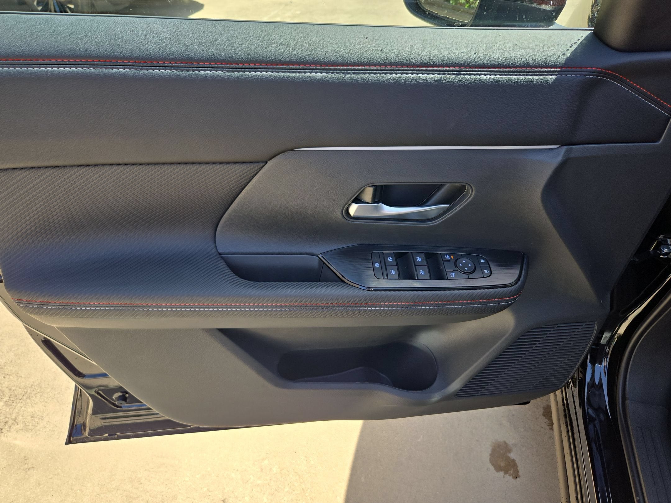 2027 Nissan Kicks SR