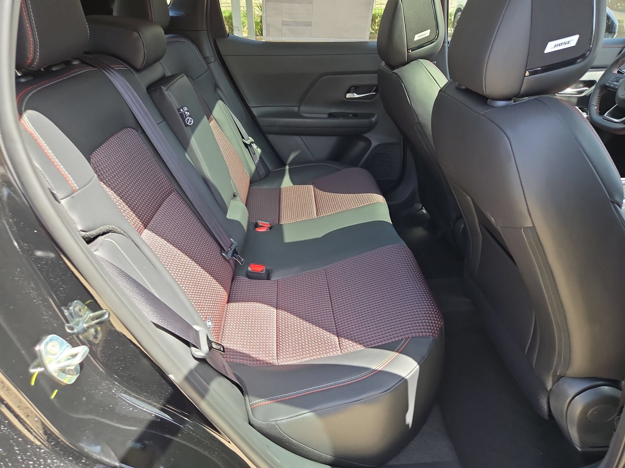 2027 Nissan Kicks SR