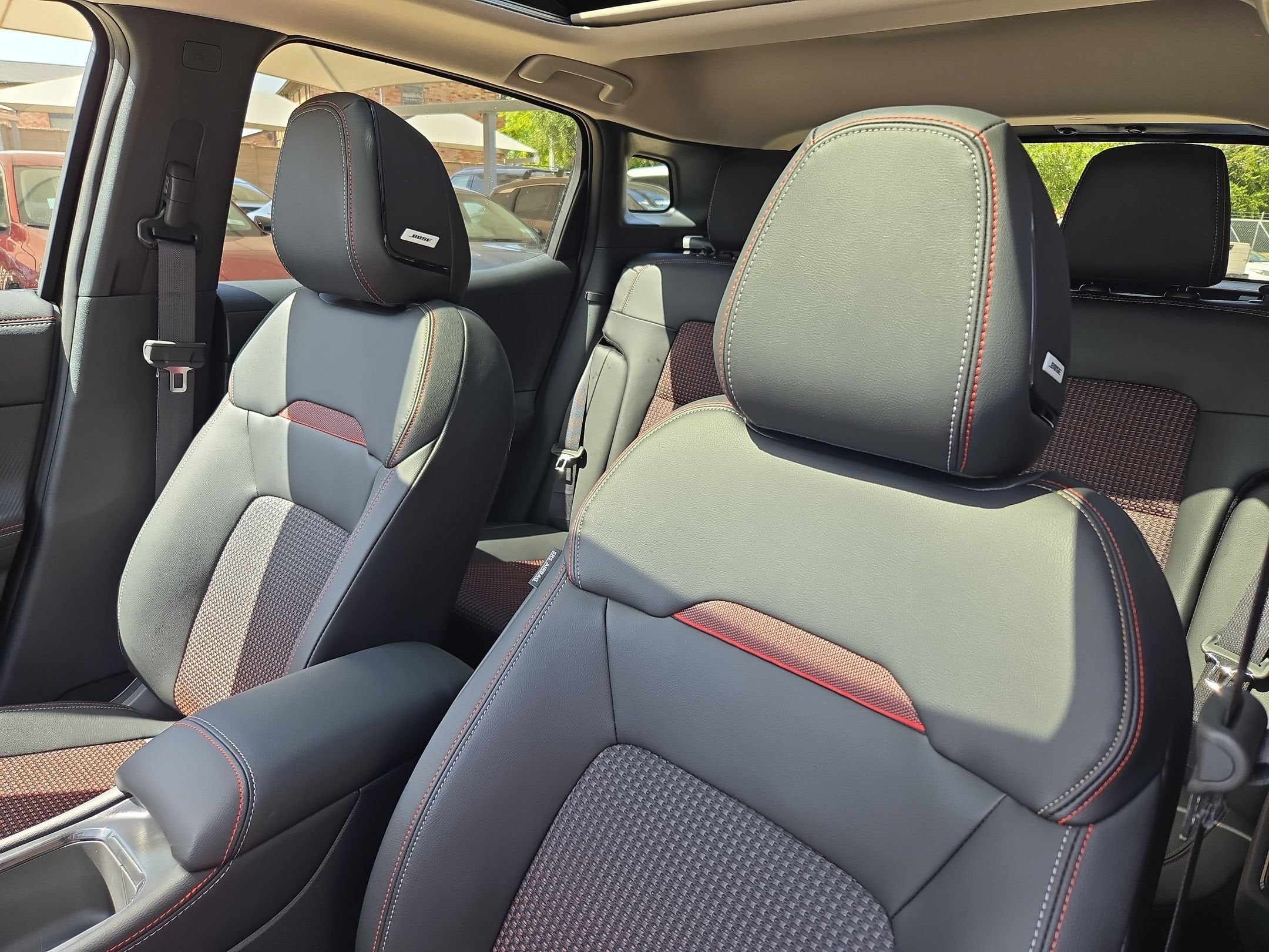 2027 Nissan Kicks SR