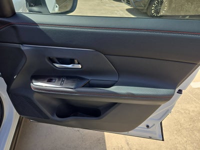 2027 Nissan Kicks SR