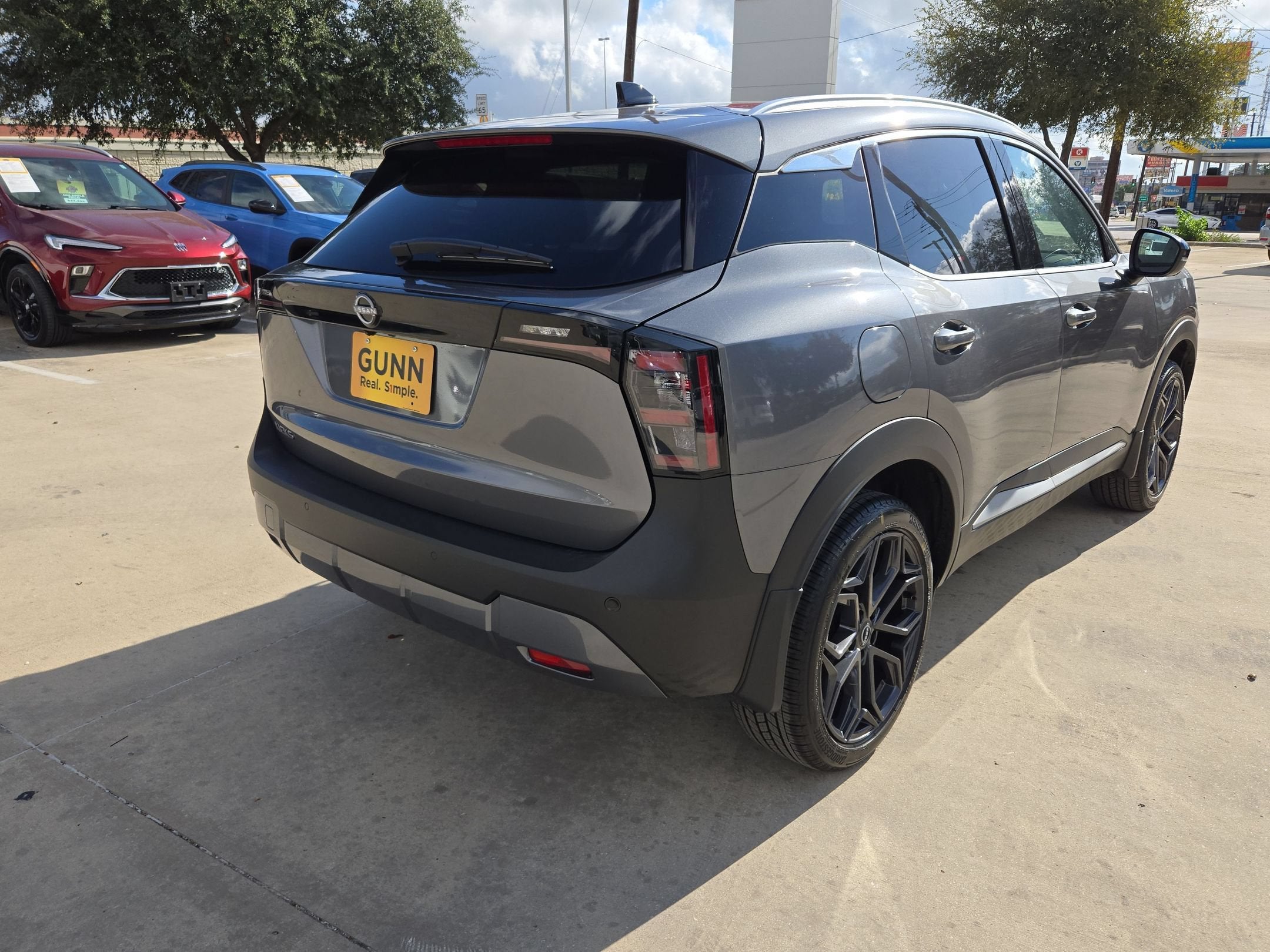 2027 Nissan Kicks SR