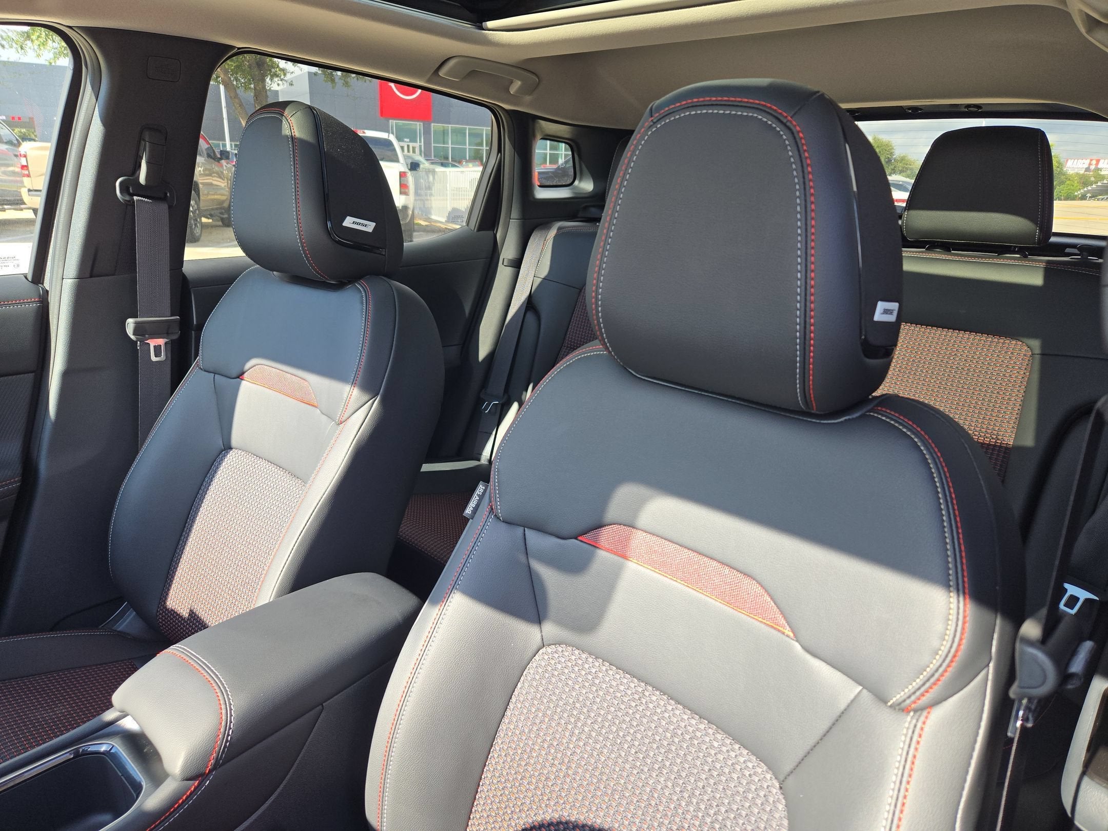 2027 Nissan Kicks SR