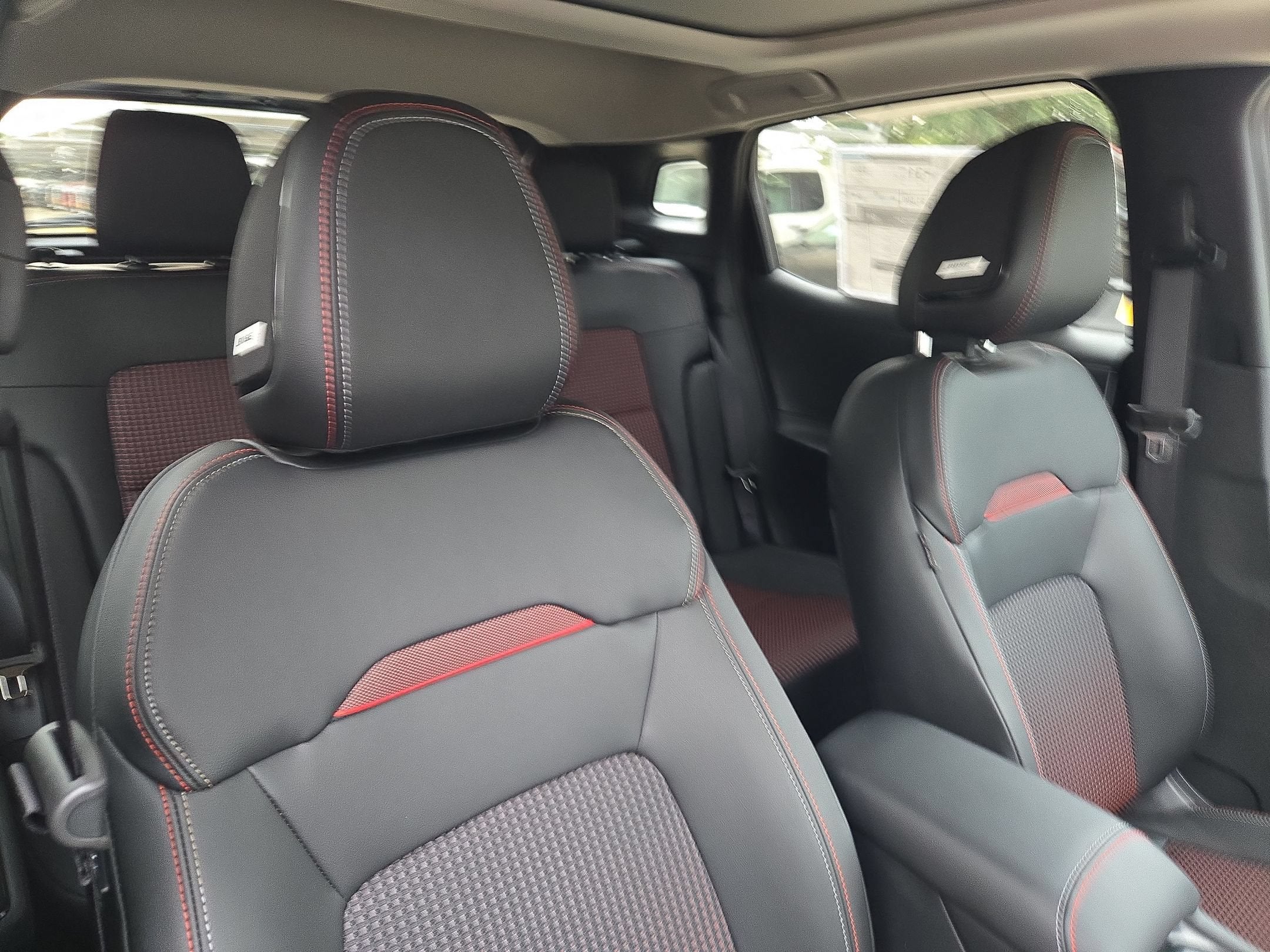 2027 Nissan Kicks SR