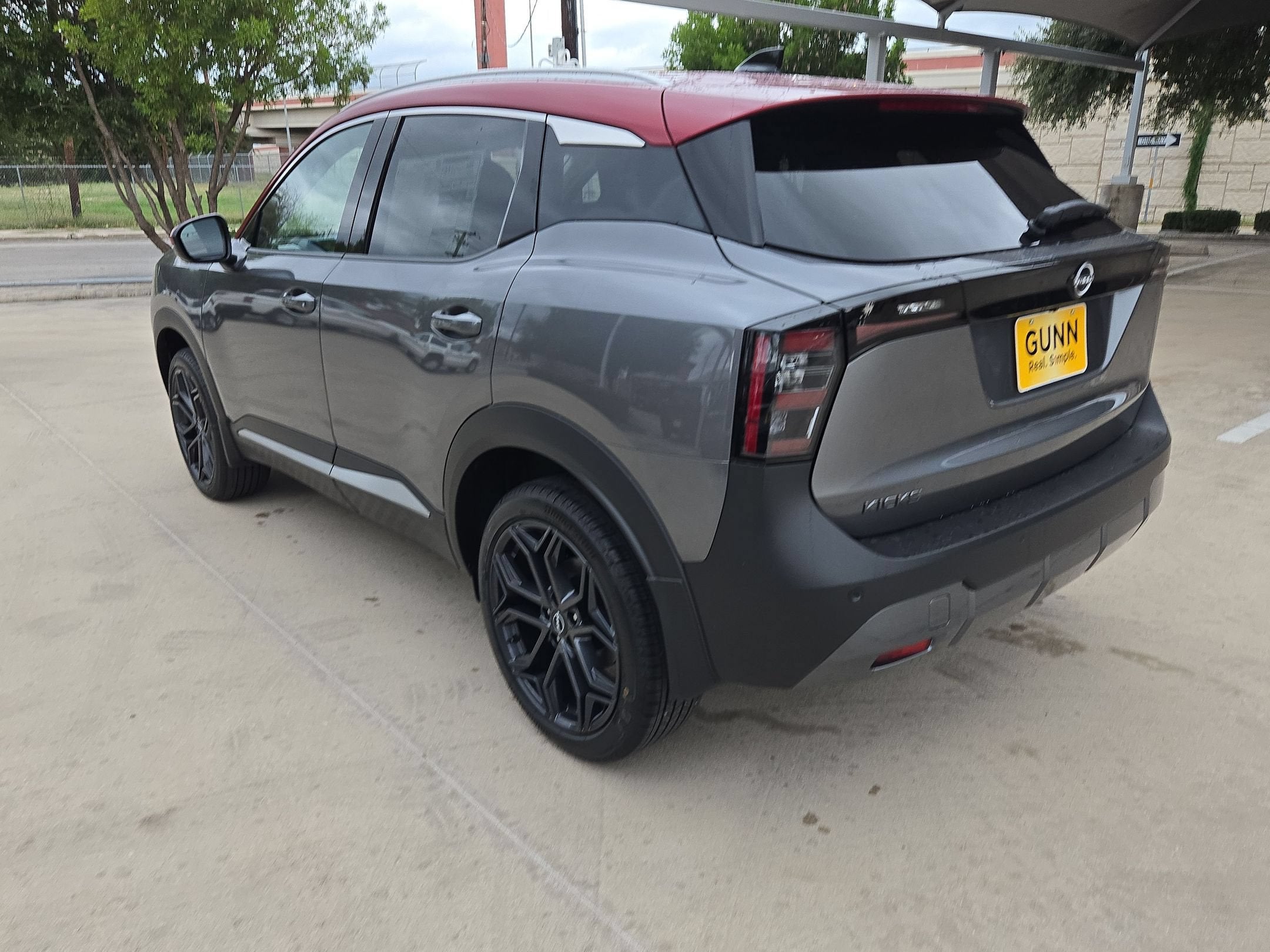 2027 Nissan Kicks SR
