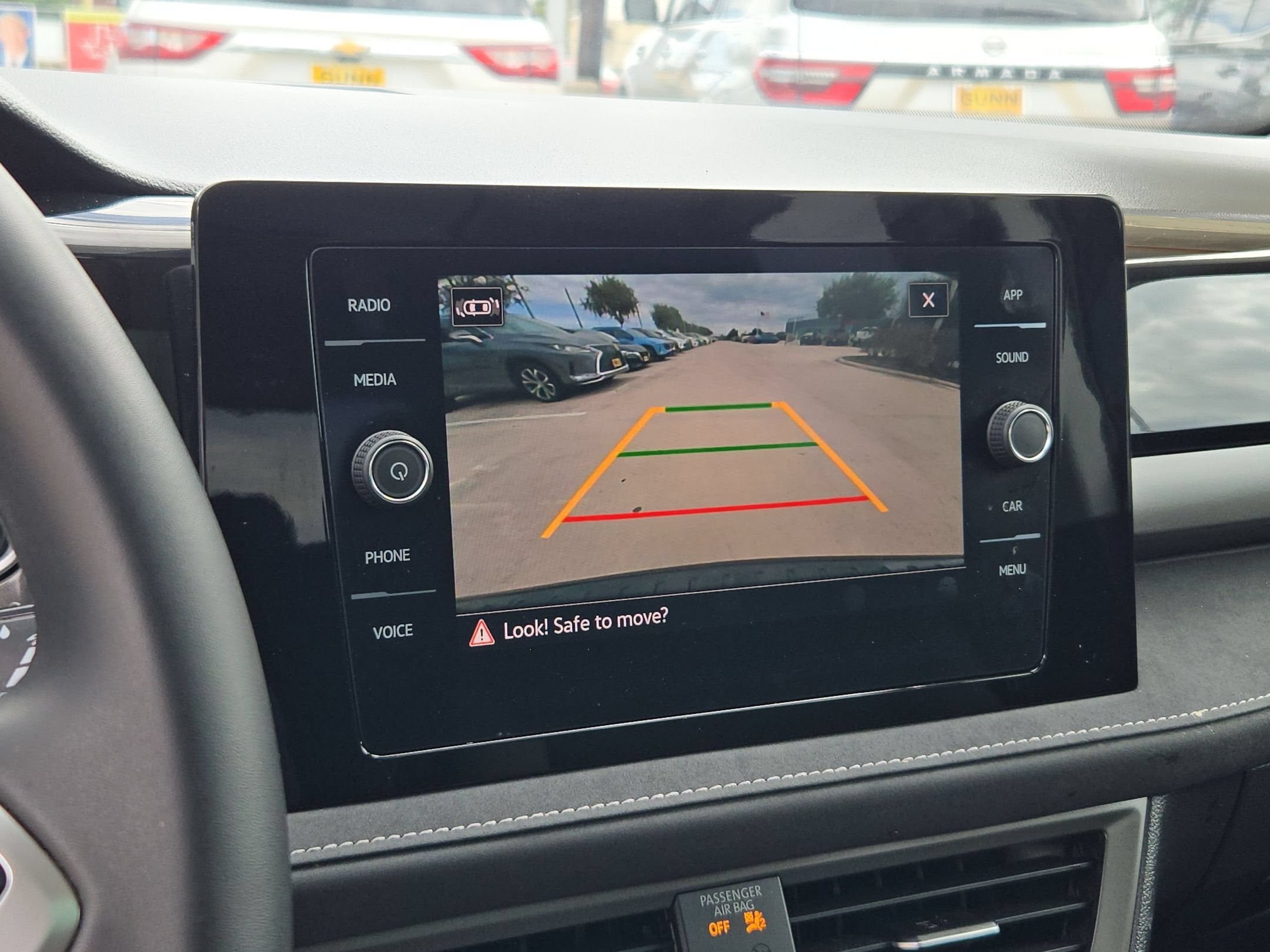 2025 Volkswagen Taos SE Black