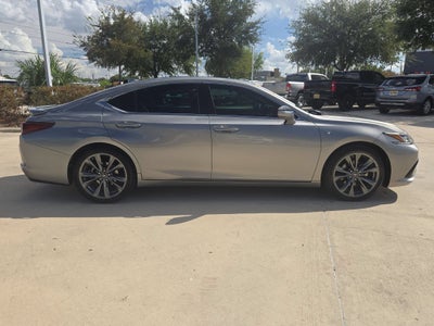 2019 Lexus ES F SPORT