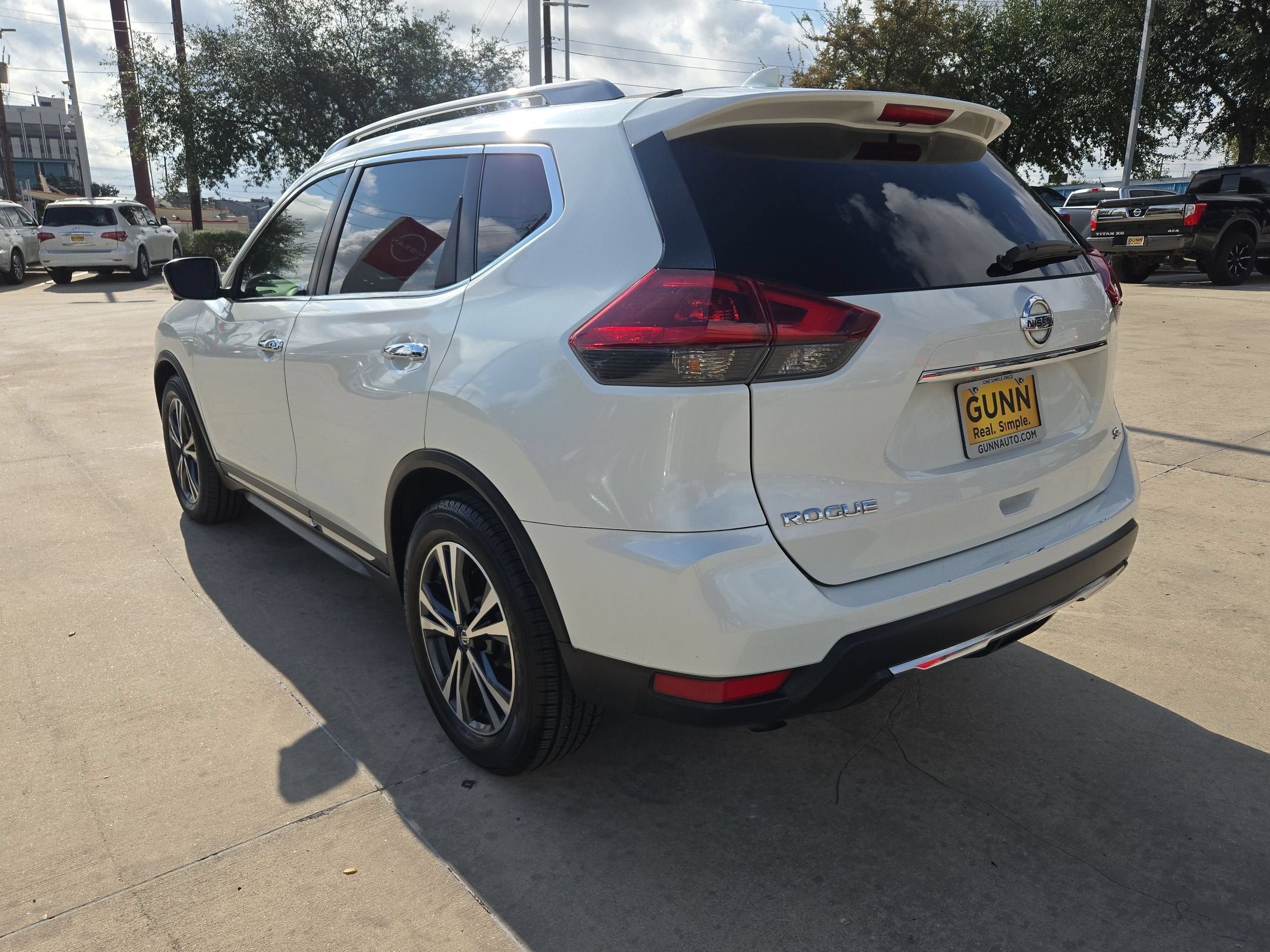 2018 Nissan Rogue SL