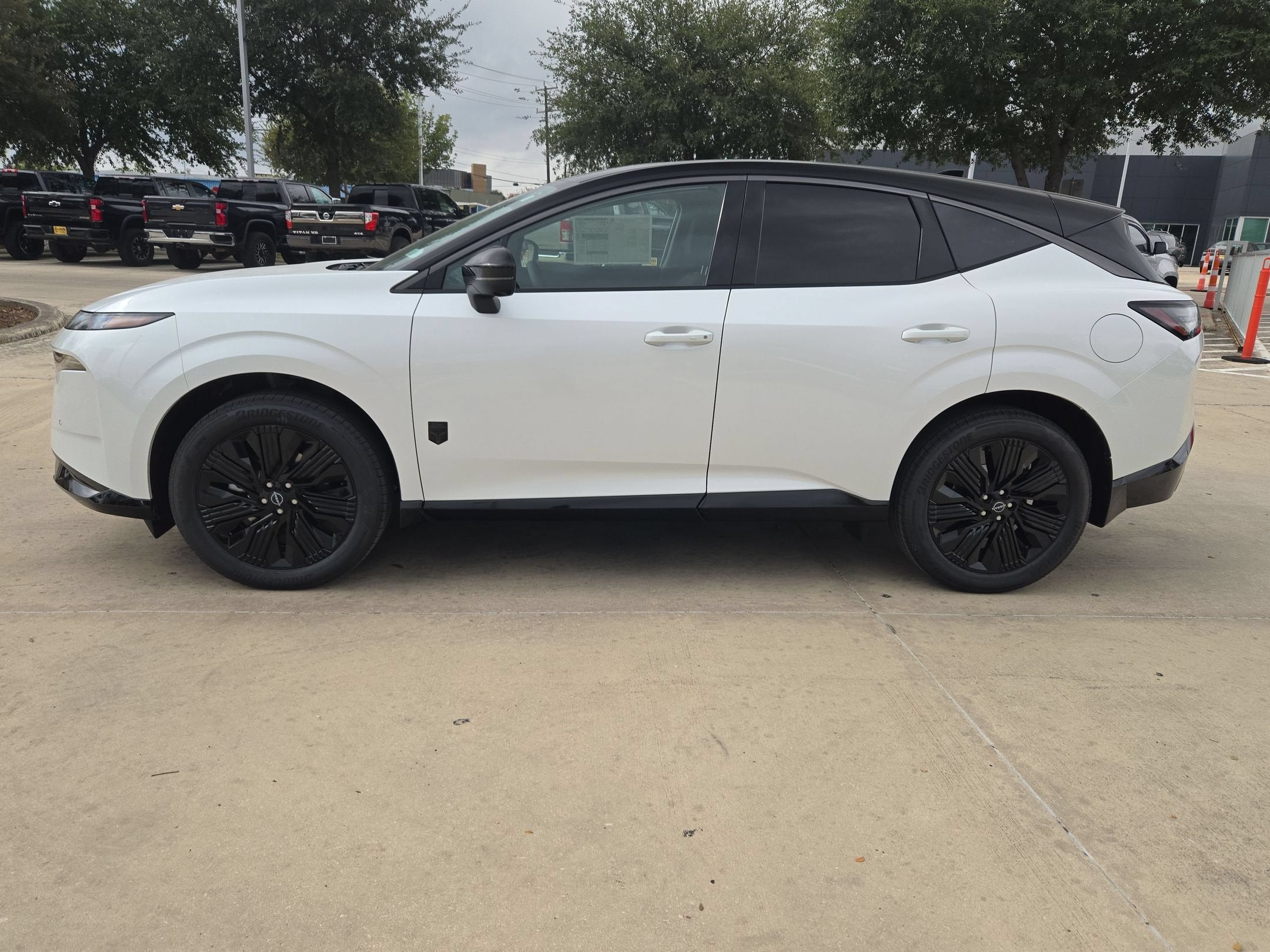 2027 Nissan Murano Dark Armor