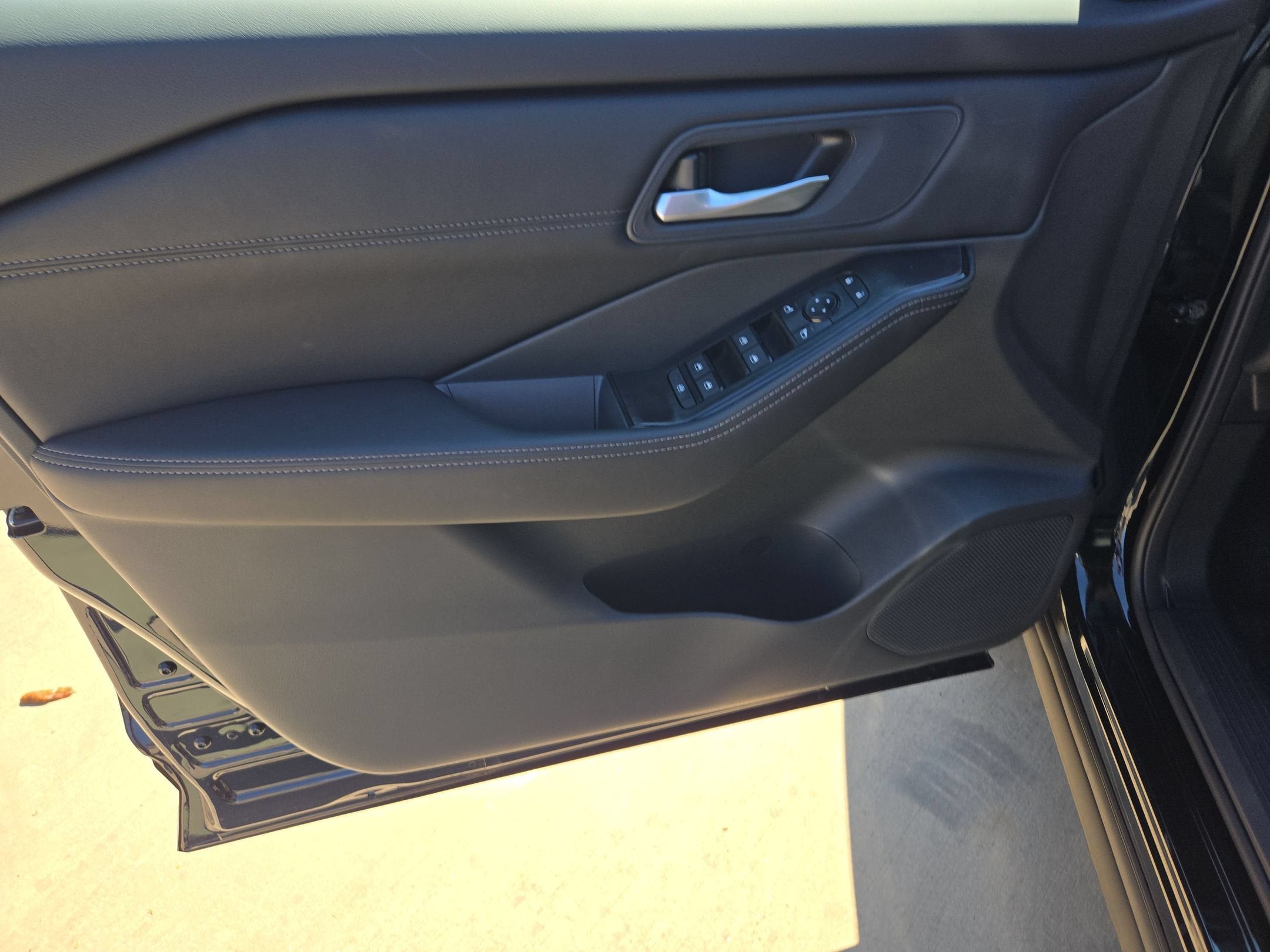 2027 Nissan Rogue Dark Armor™