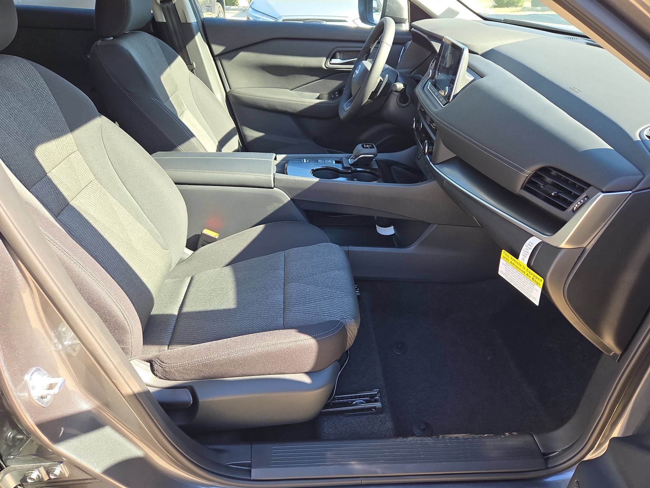 2027 Nissan Rogue SV