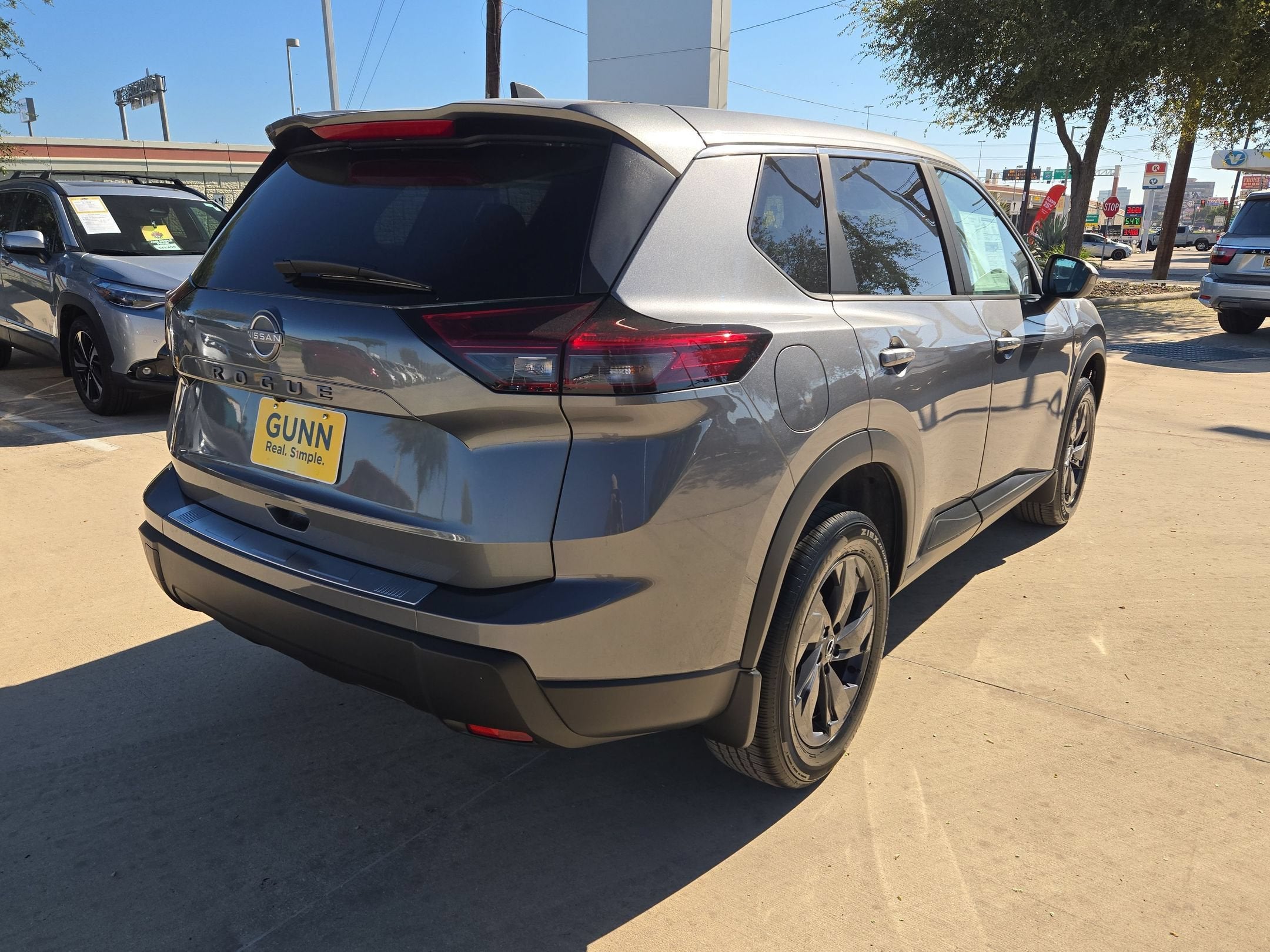 2027 Nissan Rogue SV