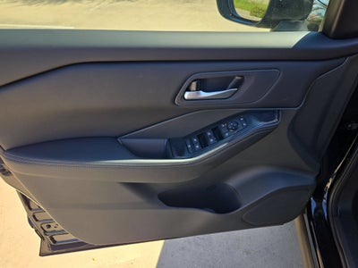 2027 Nissan Rogue SV