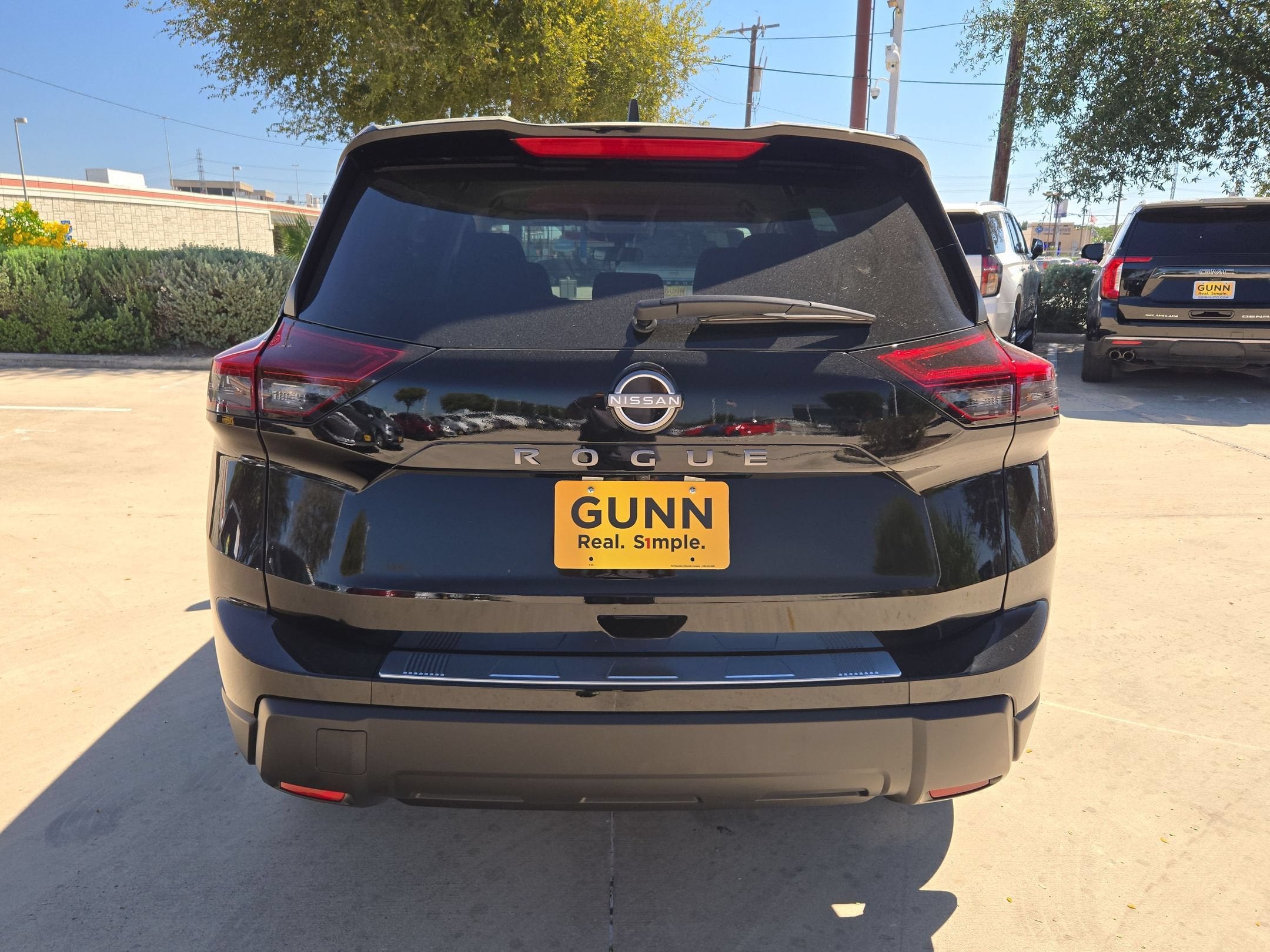 2027 Nissan Rogue SV