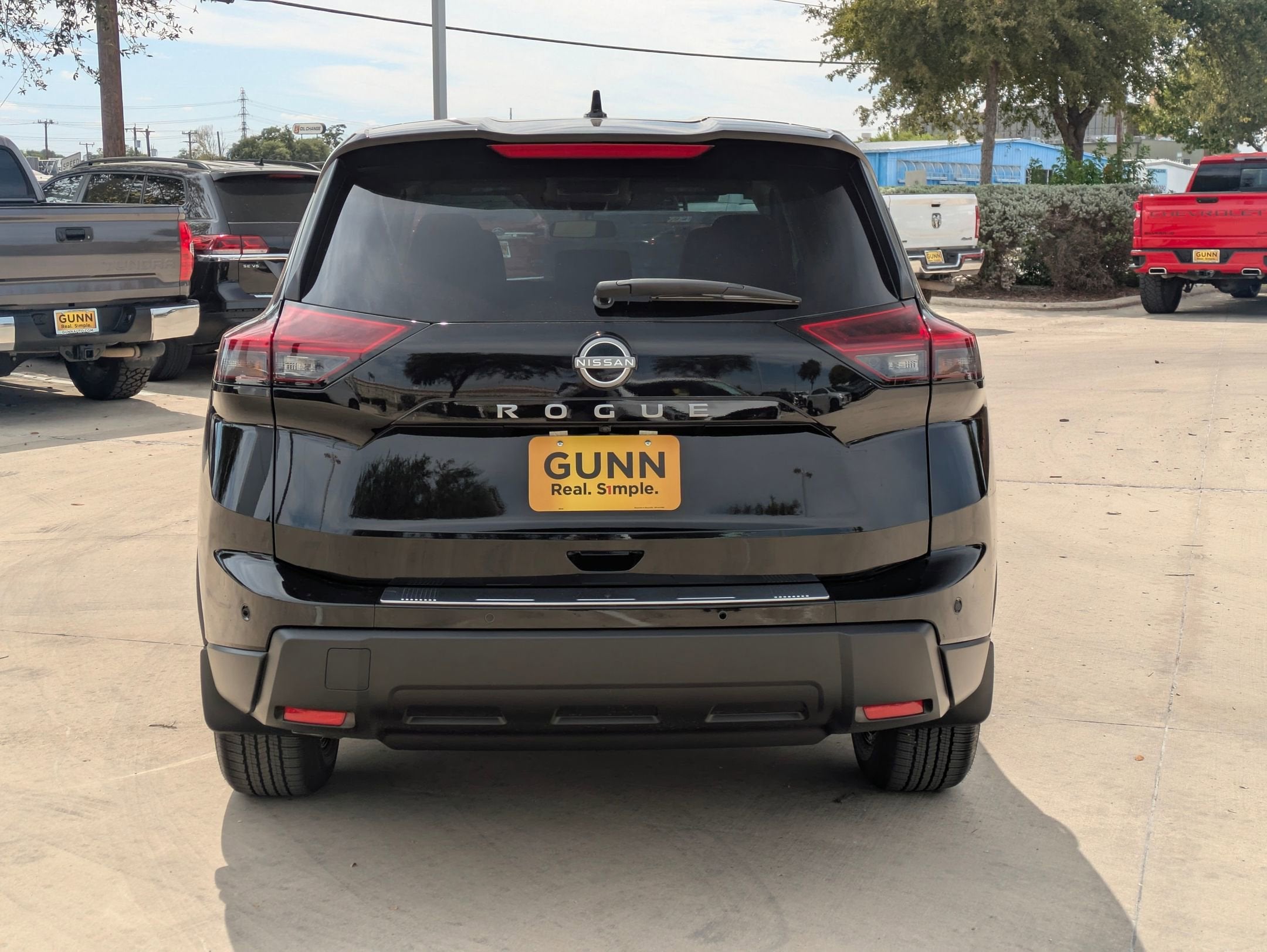 2026 Nissan Rogue SV